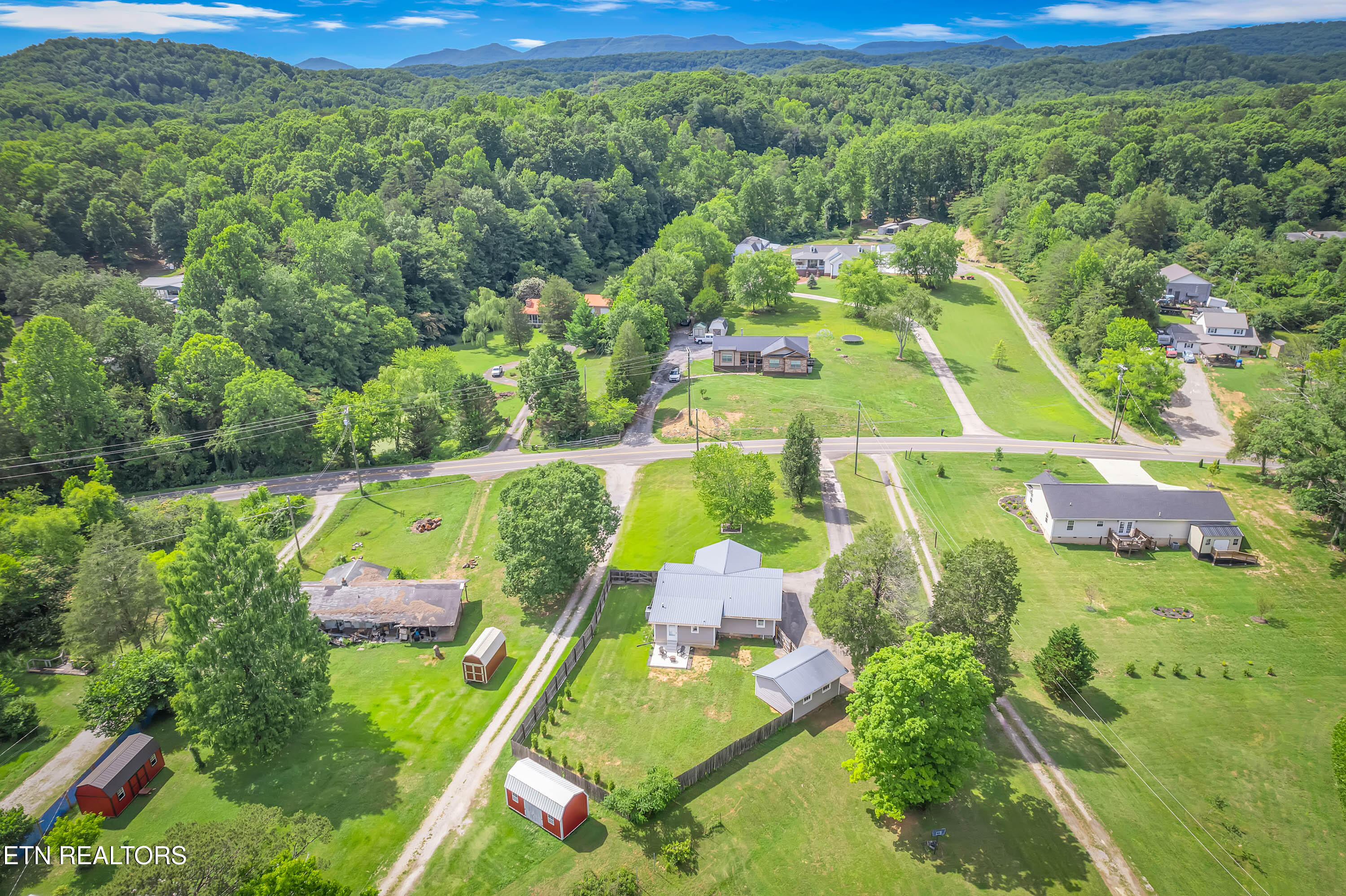 546 Pine Ridge Road Clinton TN 37716