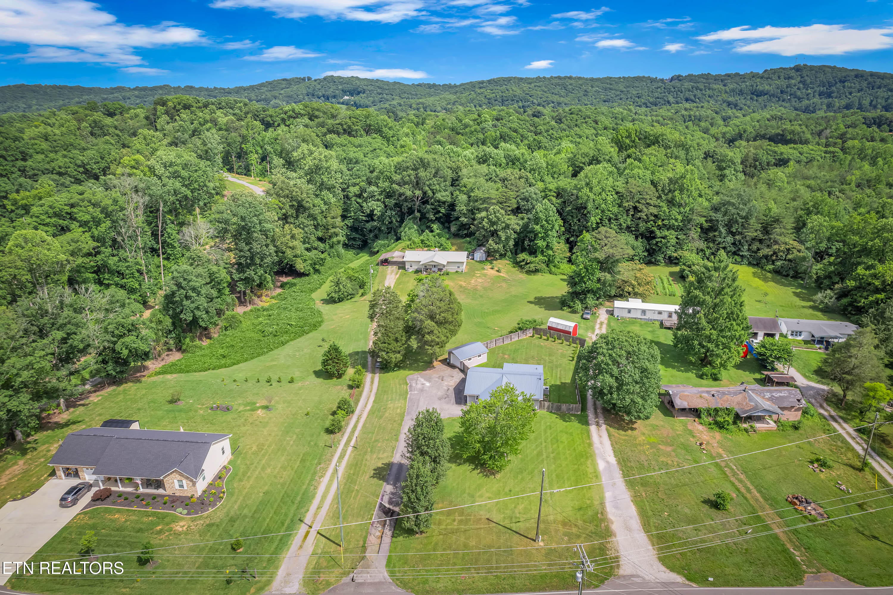 546 Pine Ridge Road Clinton TN 37716