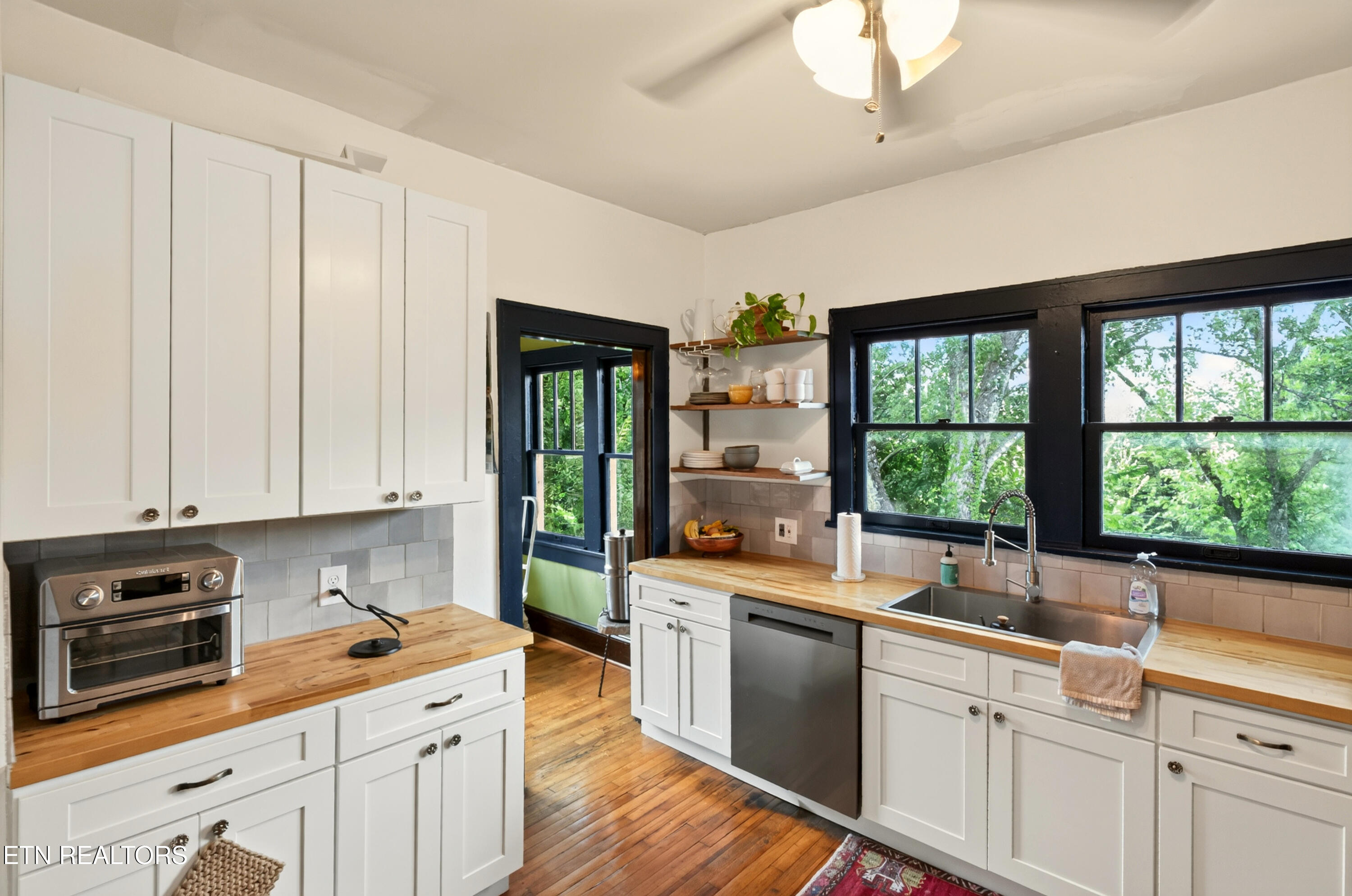 223 E Churchwell Avenue Knoxville TN 37917