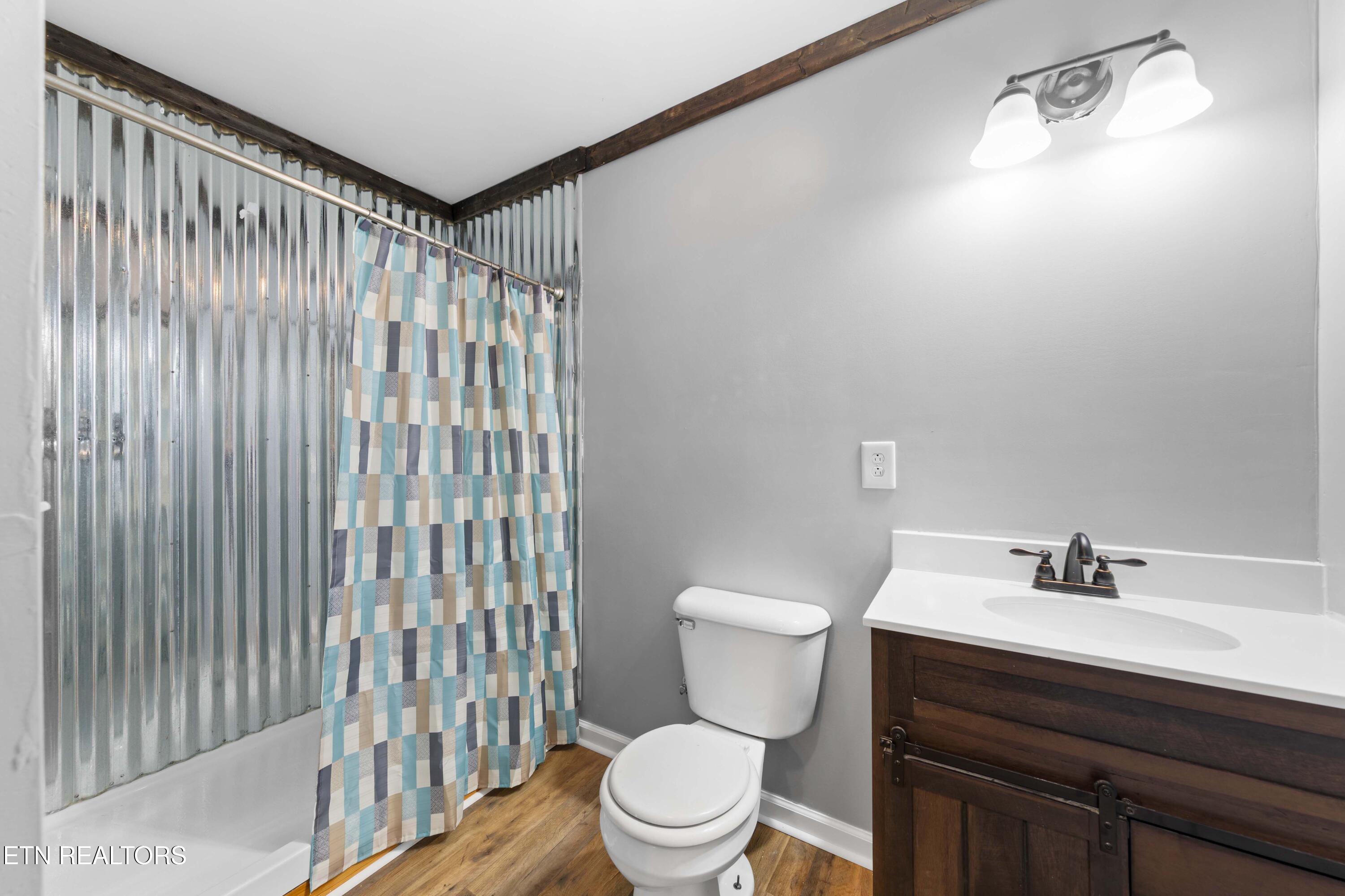 172 Mountain View Road Jacksboro TN 37757