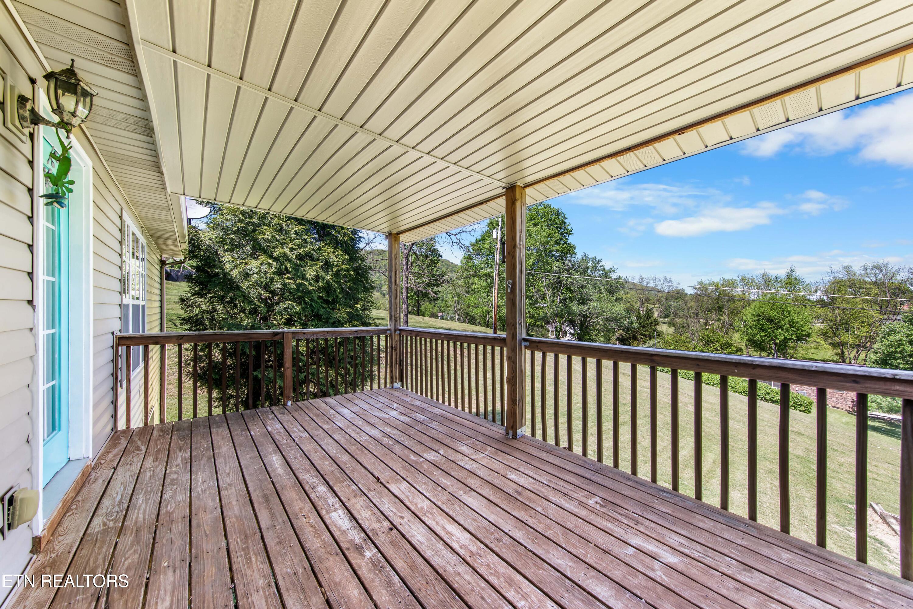 172 Mountain View Road Jacksboro TN 37757