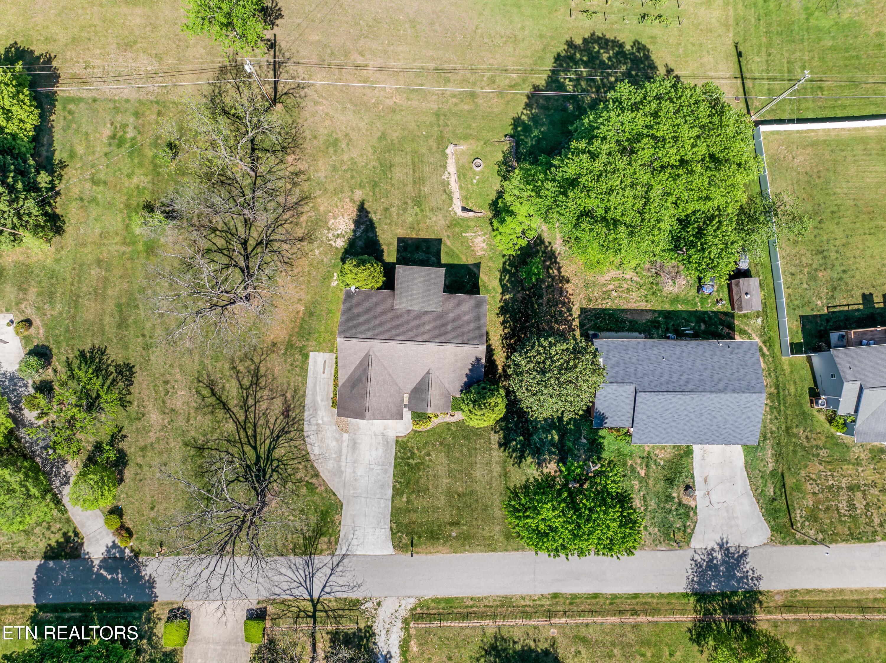 172 Mountain View Road Jacksboro TN 37757