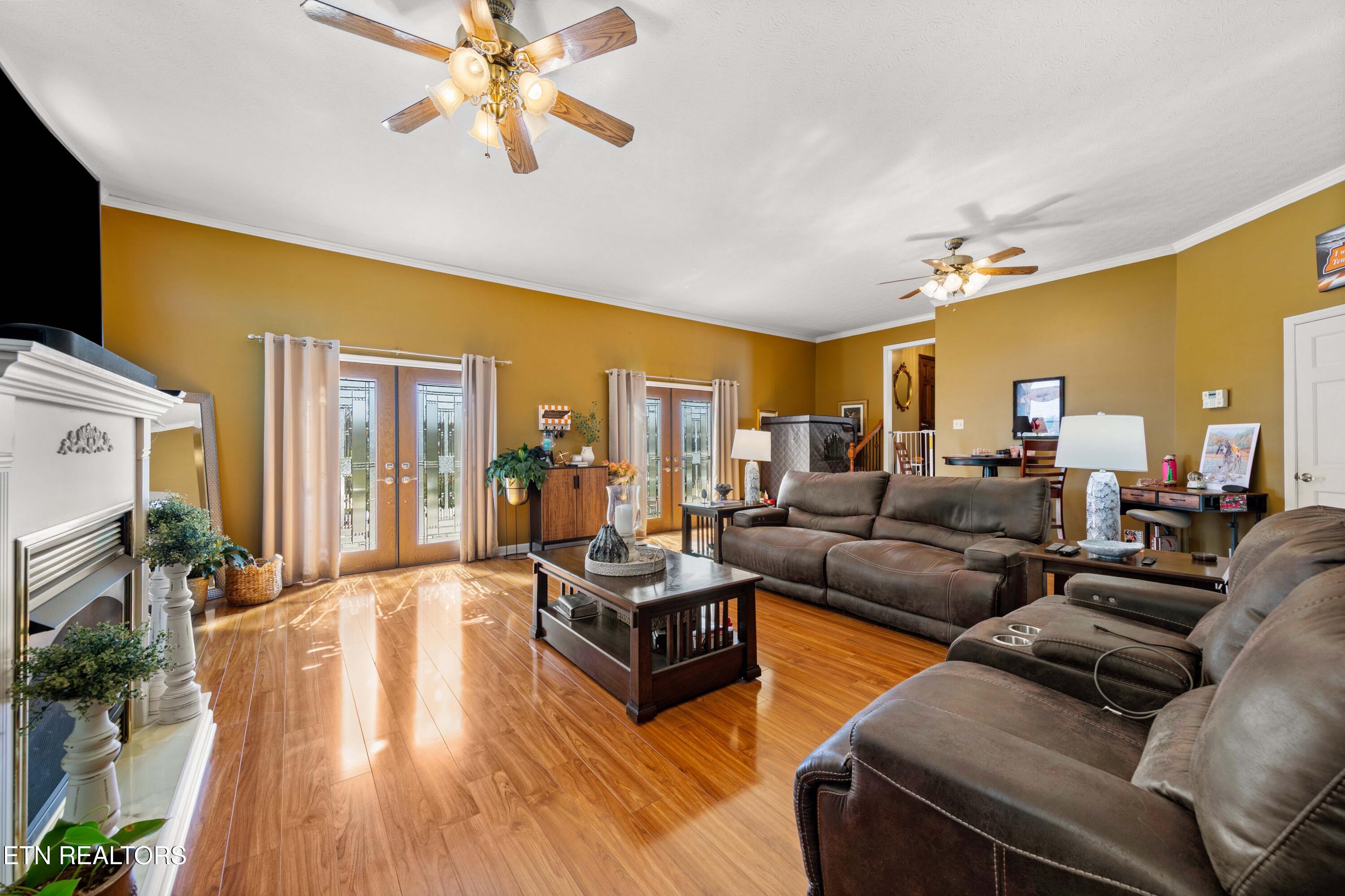 116 Vols Lane Lafollette TN 37766