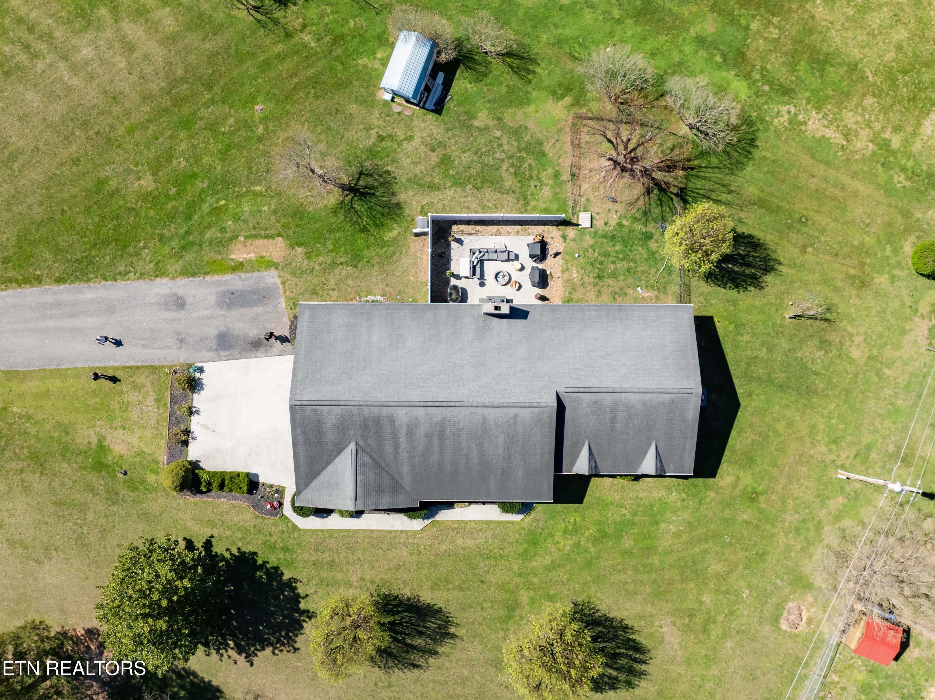 116 Vols Lane Lafollette TN 37766