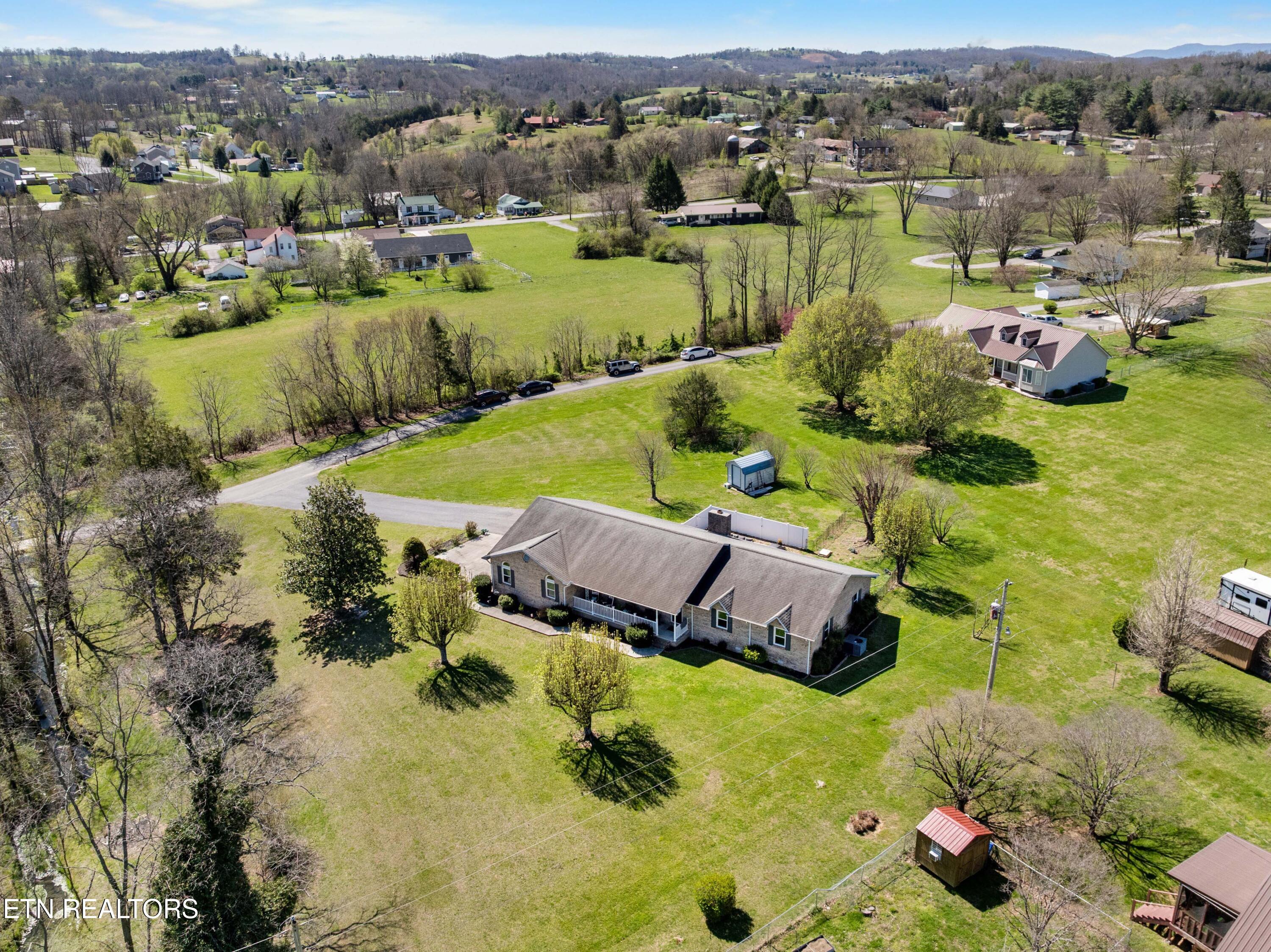 116 Vols Lane Lafollette TN 37766
