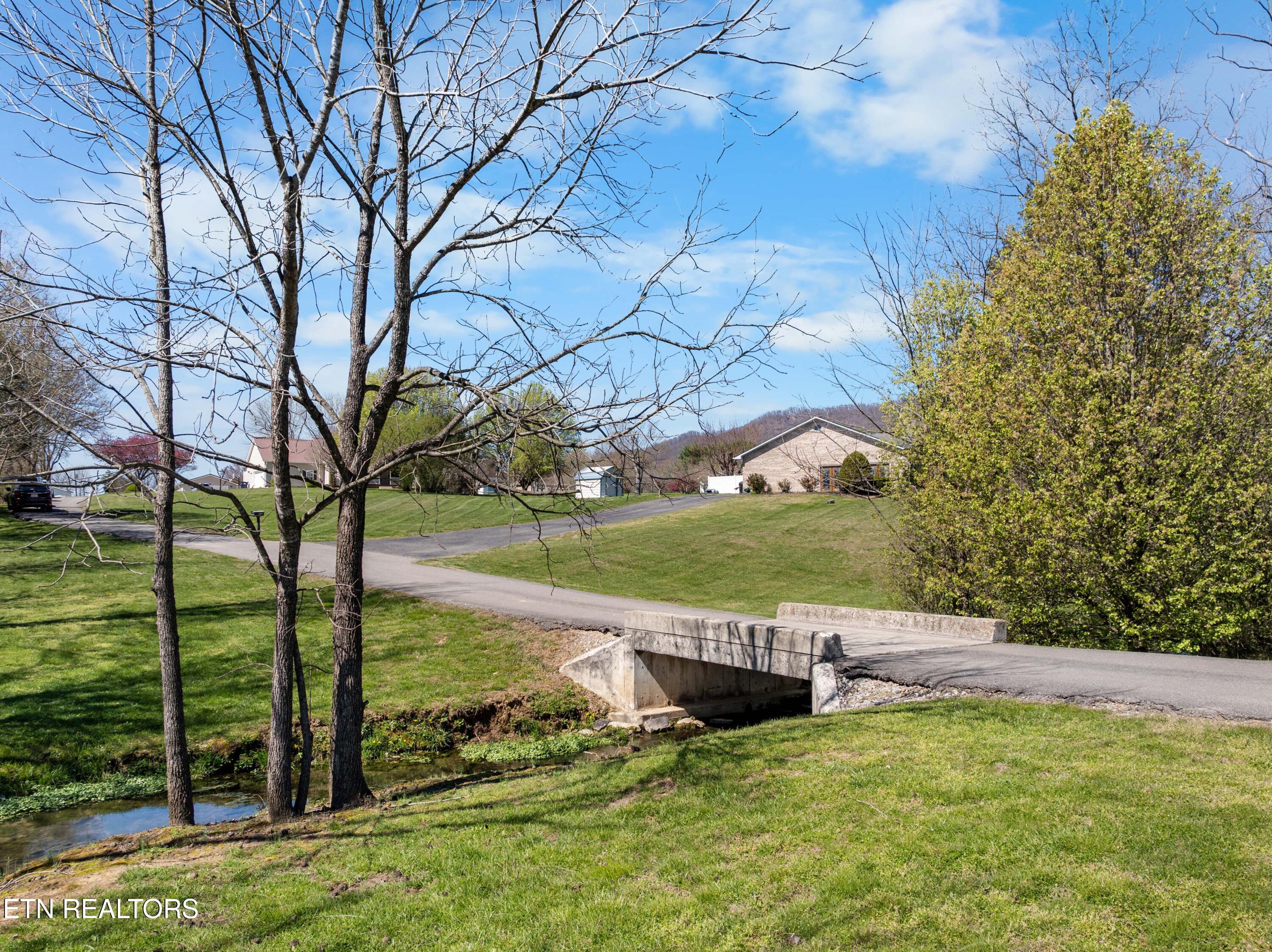 116 Vols Lane Lafollette TN 37766