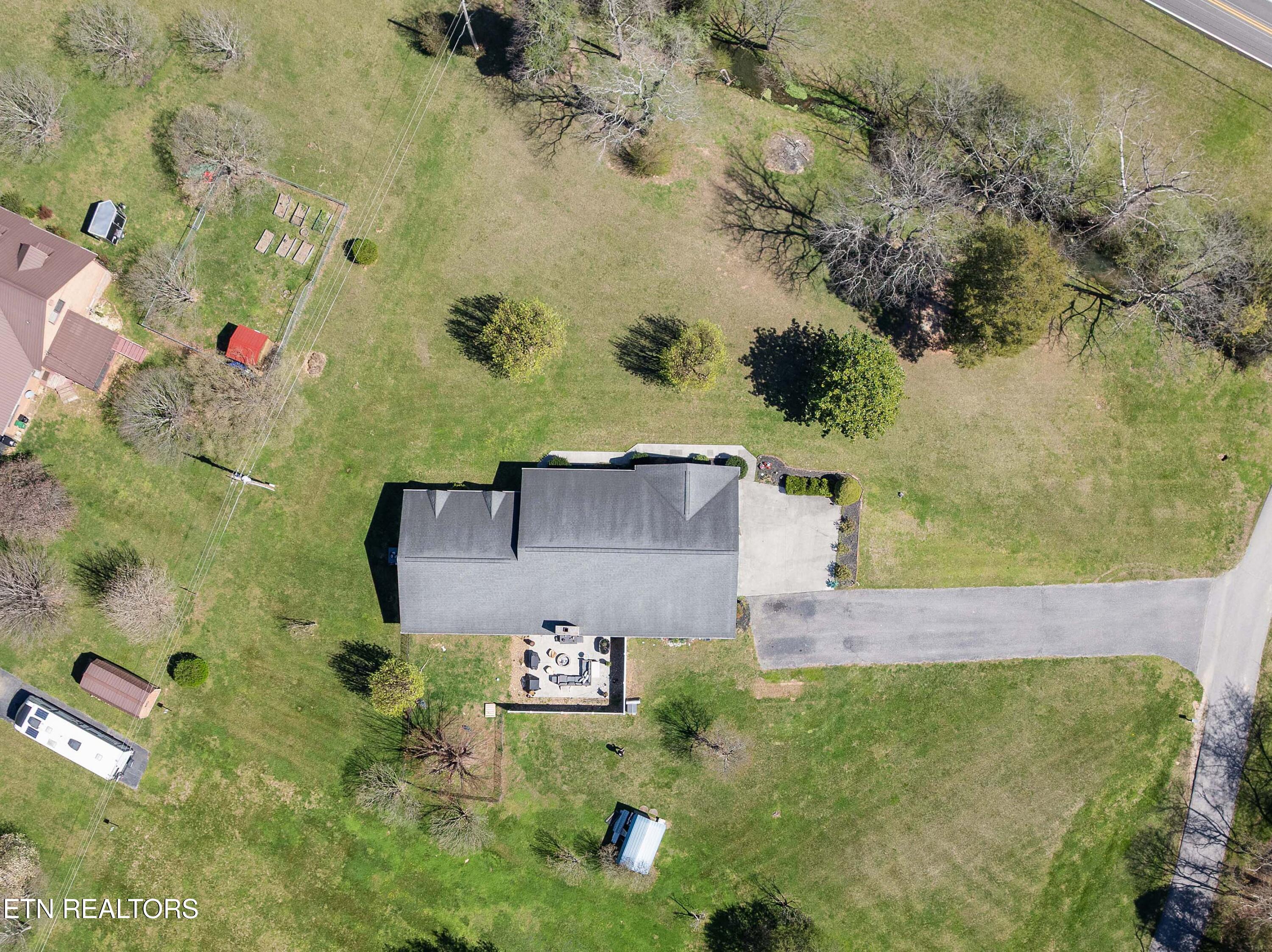 116 Vols Lane Lafollette TN 37766