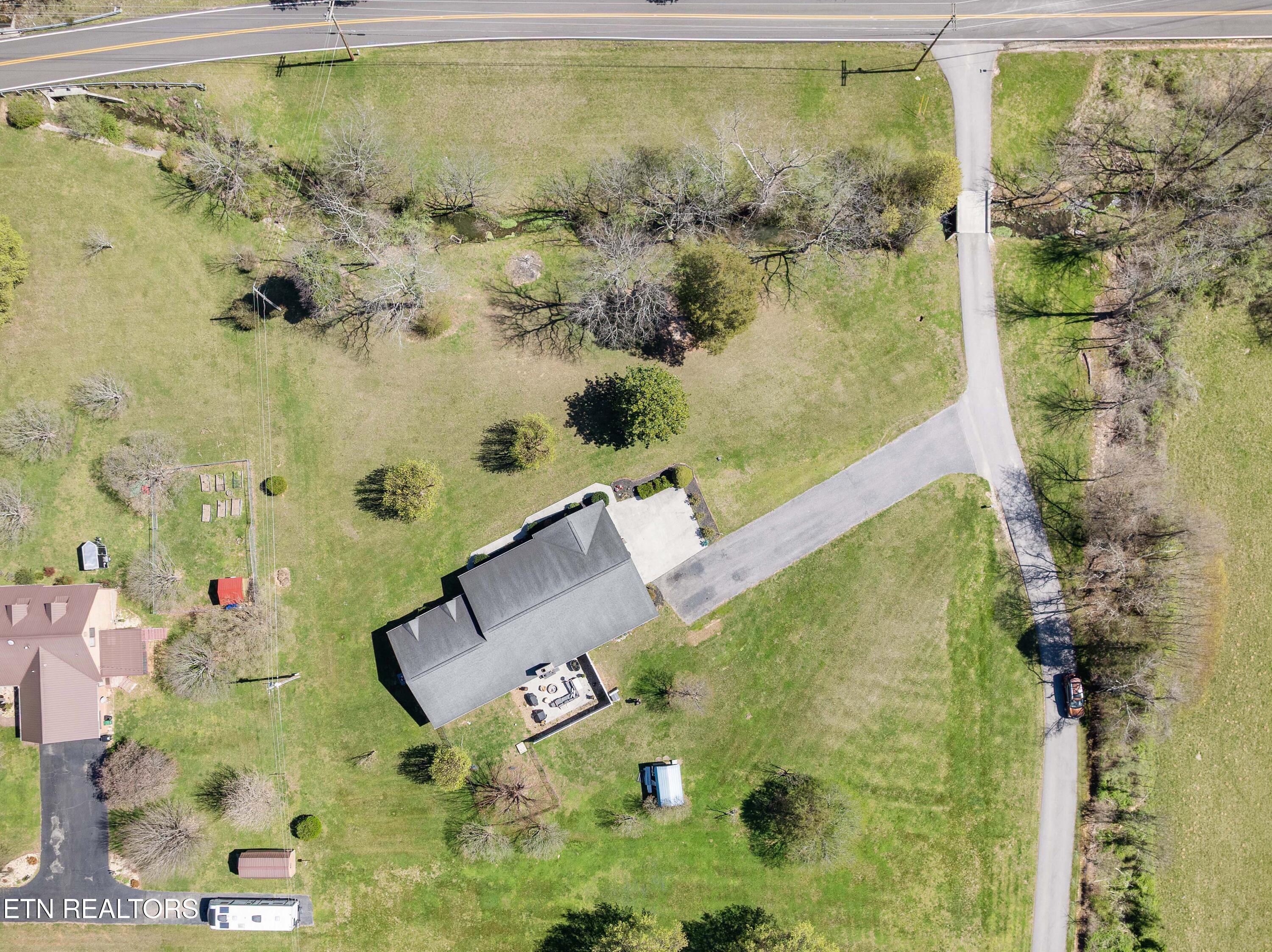 116 Vols Lane Lafollette TN 37766