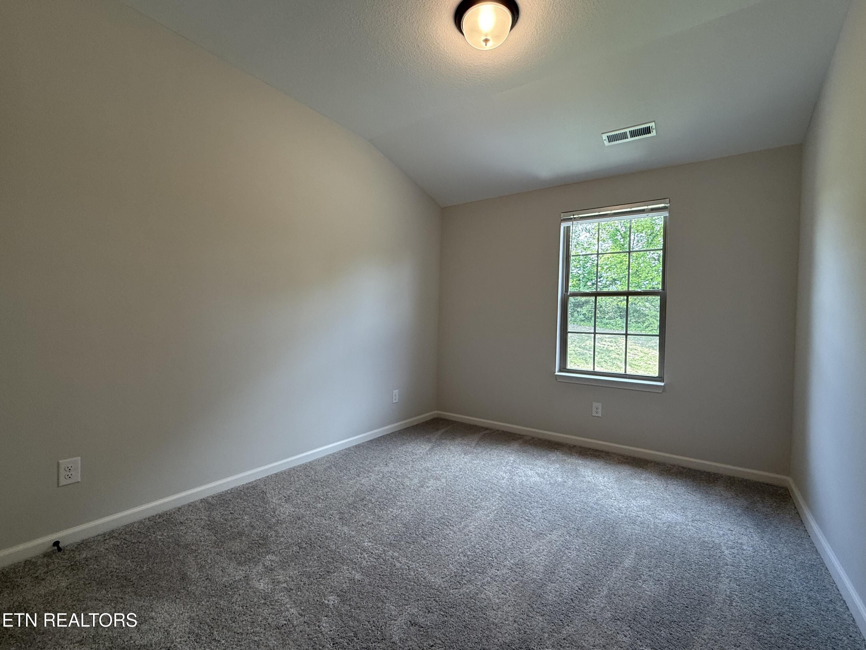 8966 Keenberg Lane Knoxville TN 37931