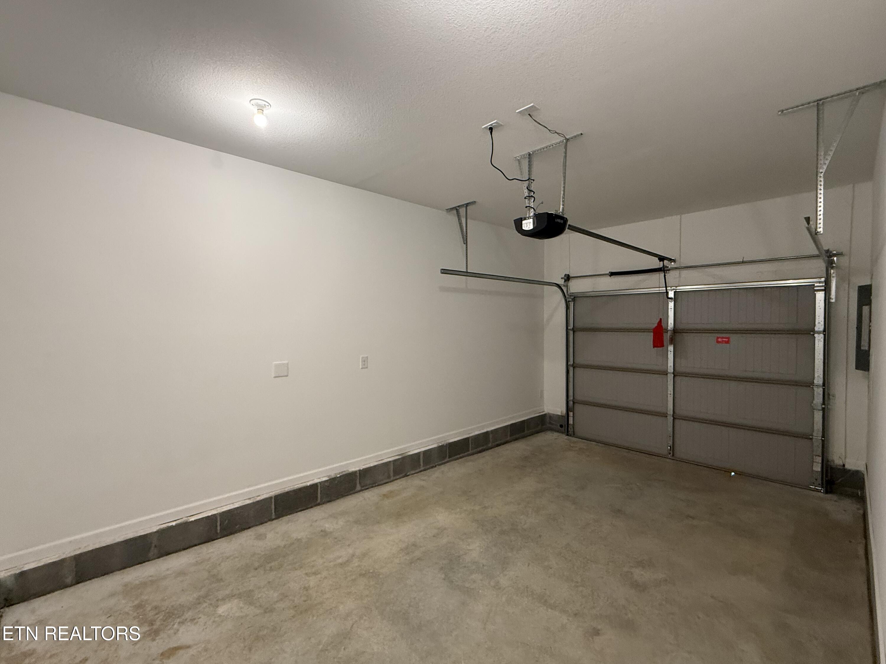 8966 Keenberg Lane Knoxville TN 37931