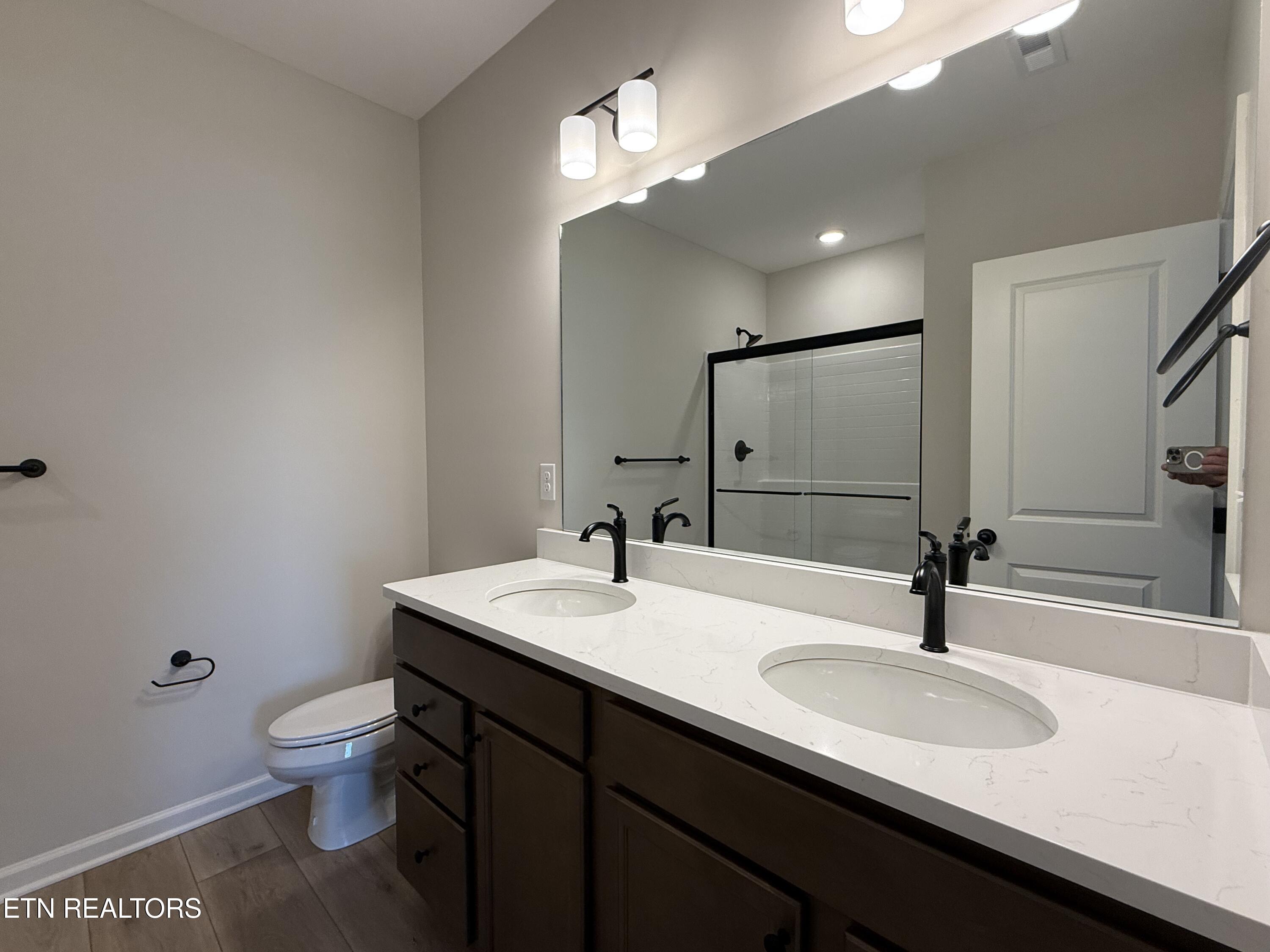 8966 Keenberg Lane Knoxville TN 37931