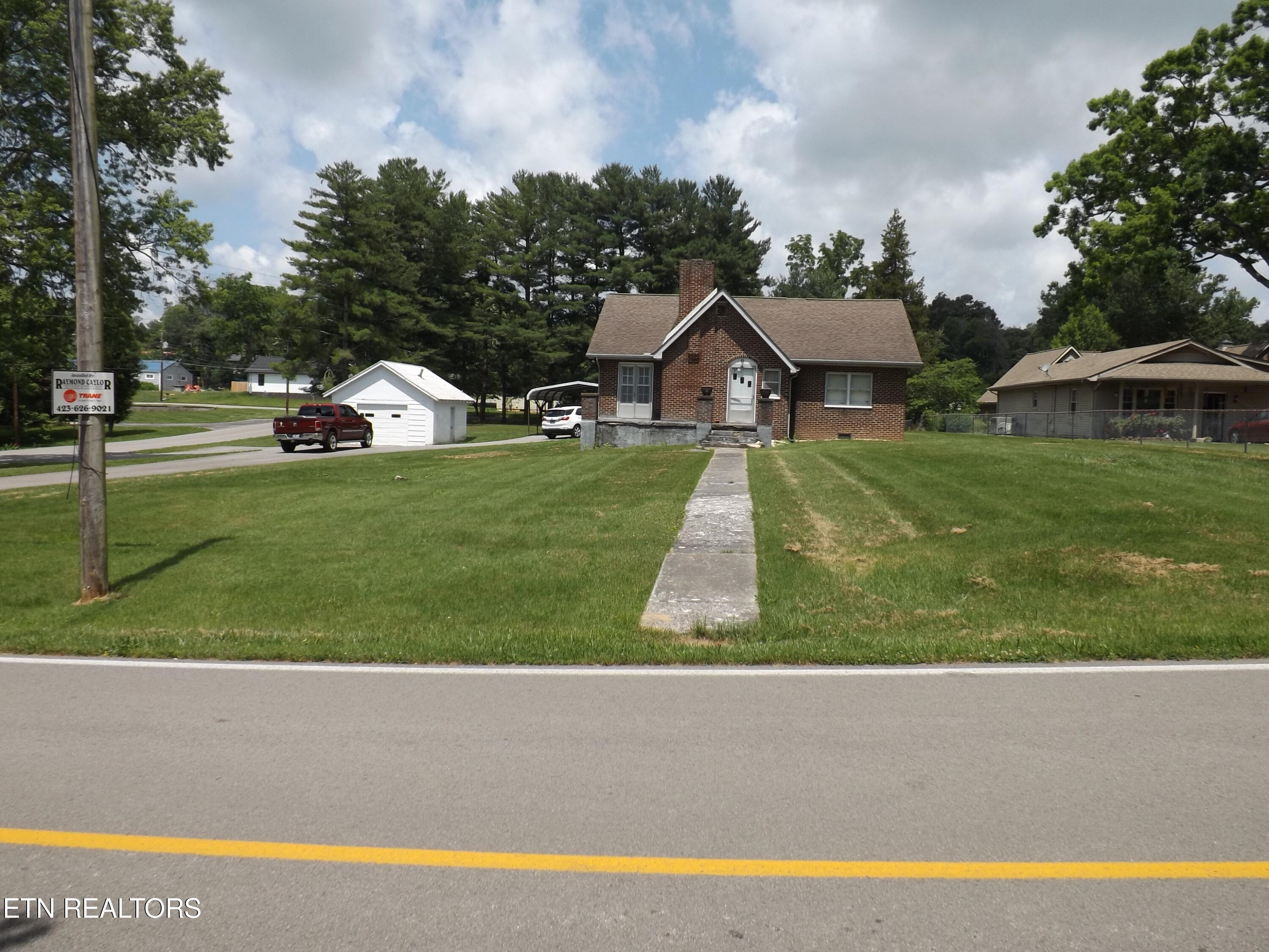 1604 Old Knoxville Road Tazewell TN 37879