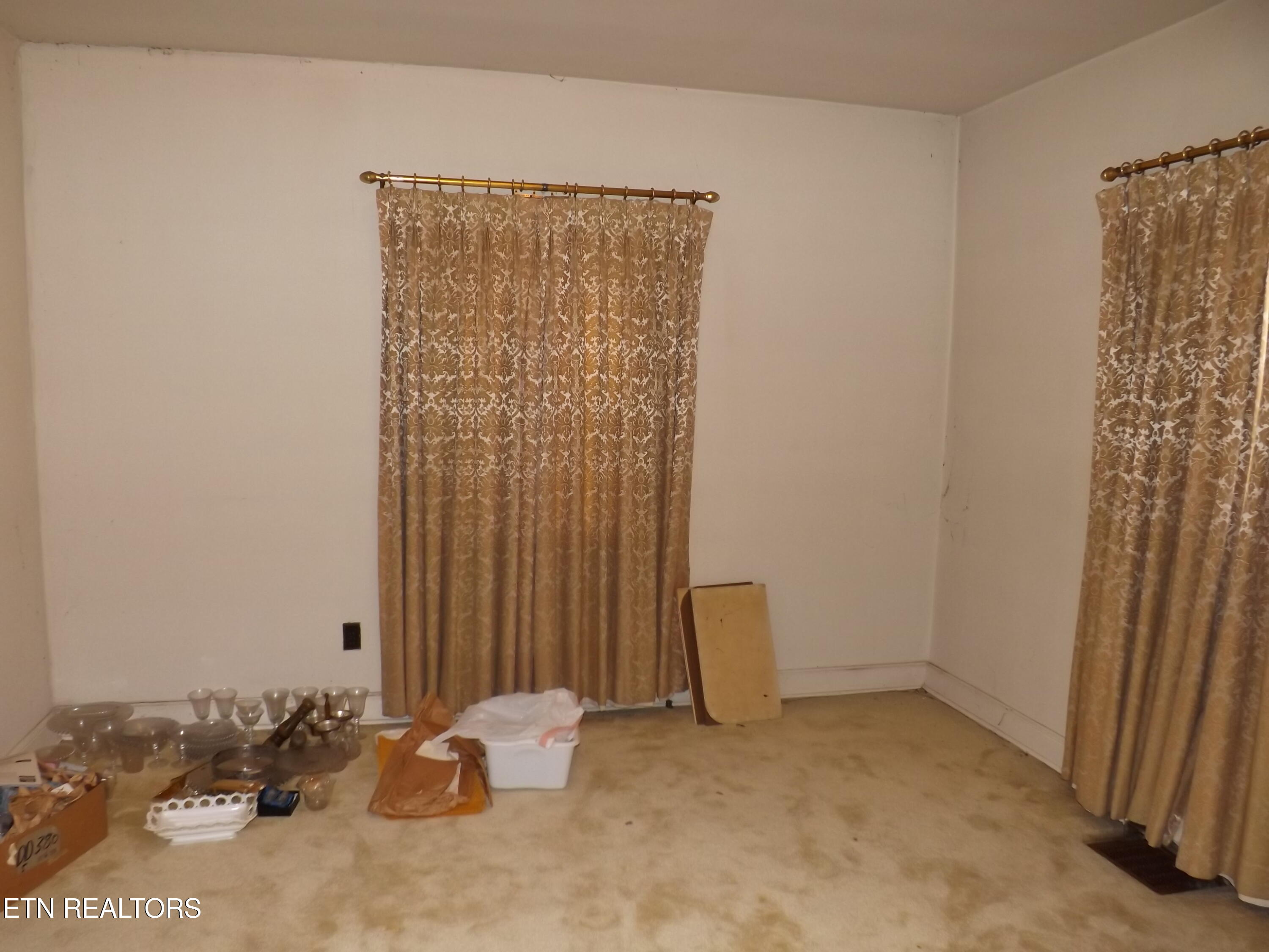 1604 Old Knoxville Road Tazewell TN 37879
