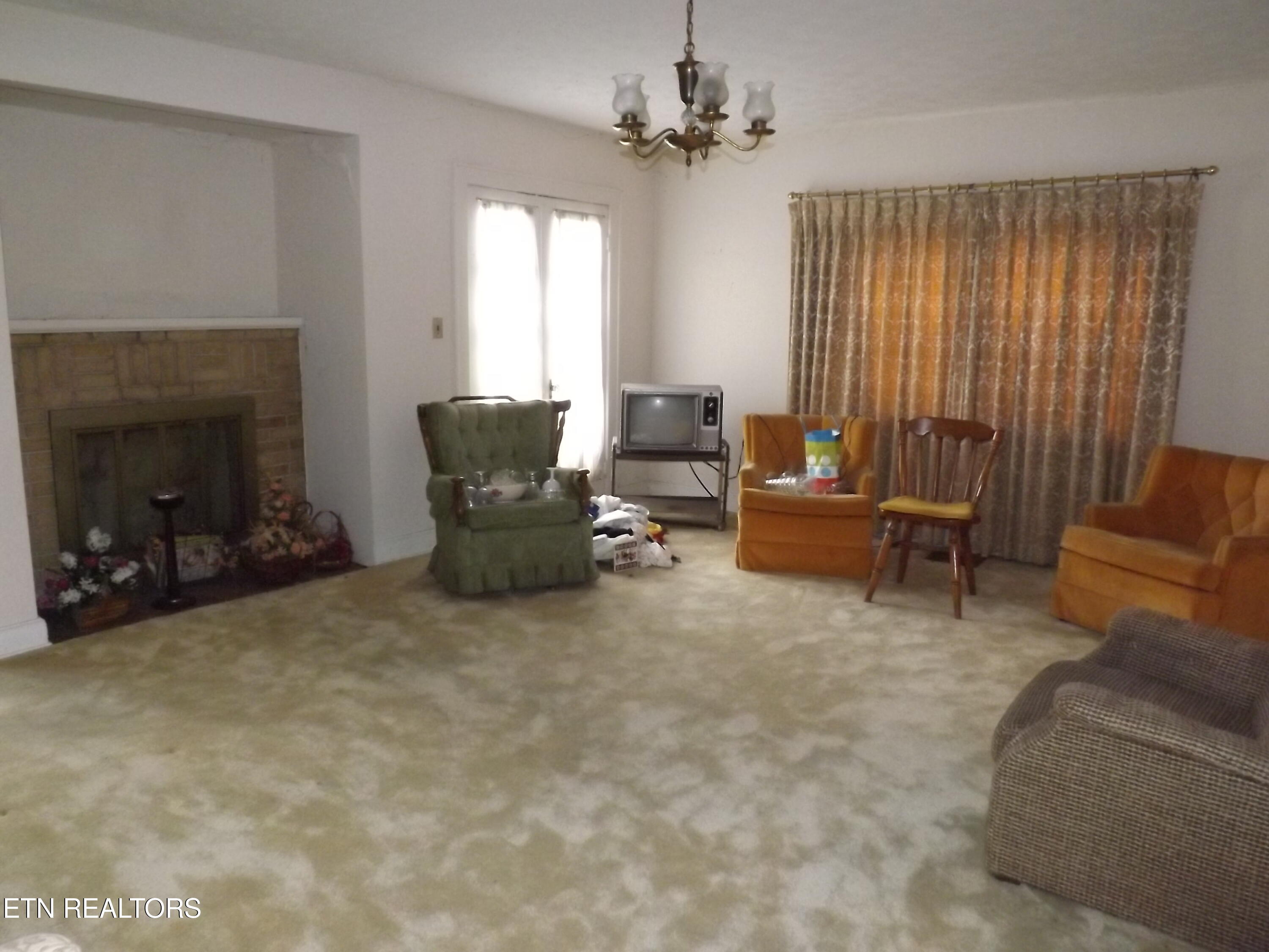 1604 Old Knoxville Road Tazewell TN 37879