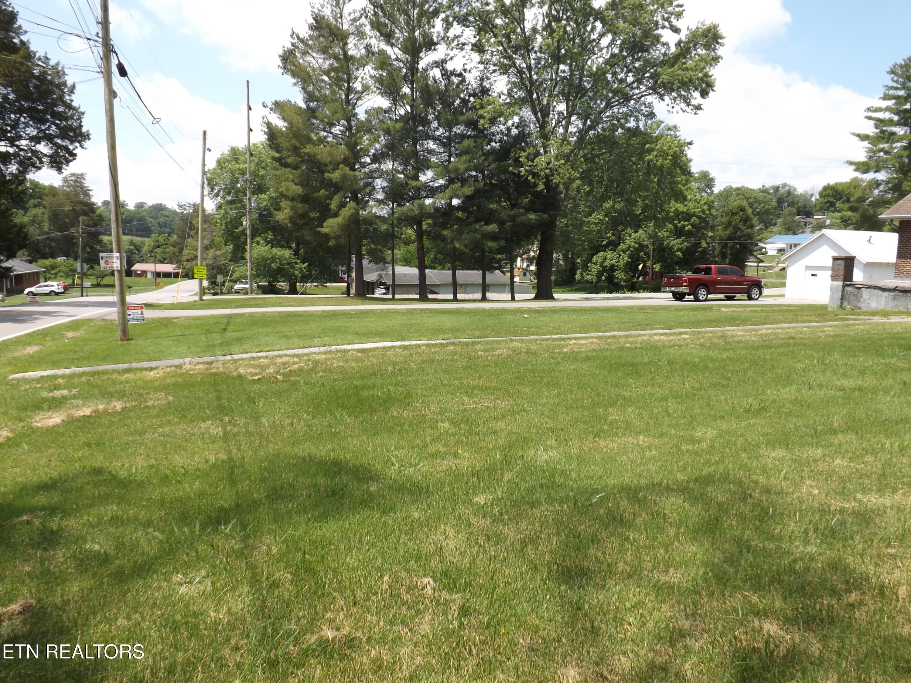 1604 Old Knoxville Road Tazewell TN 37879