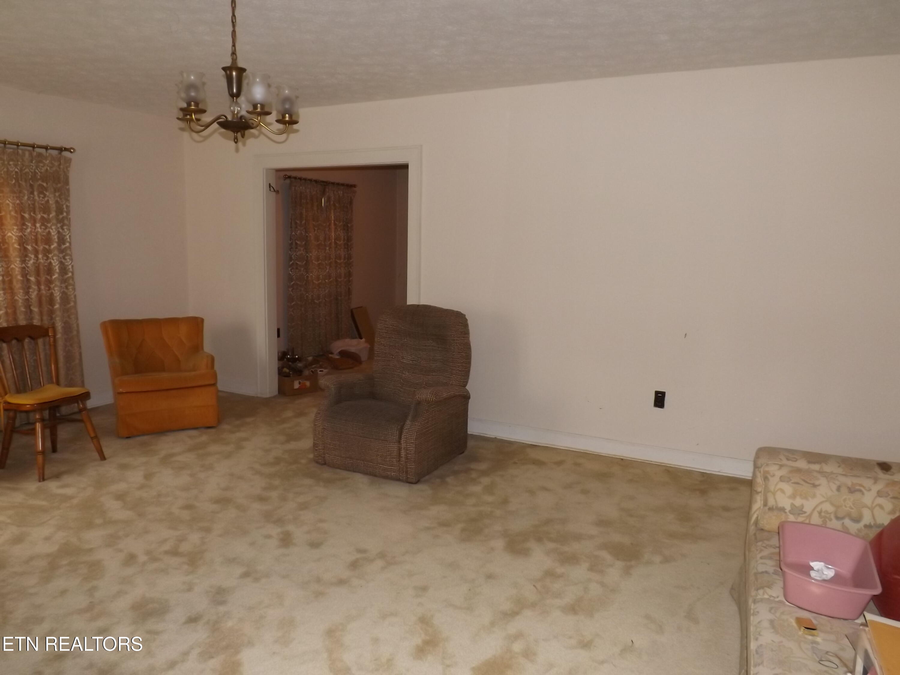 1604 Old Knoxville Road Tazewell TN 37879