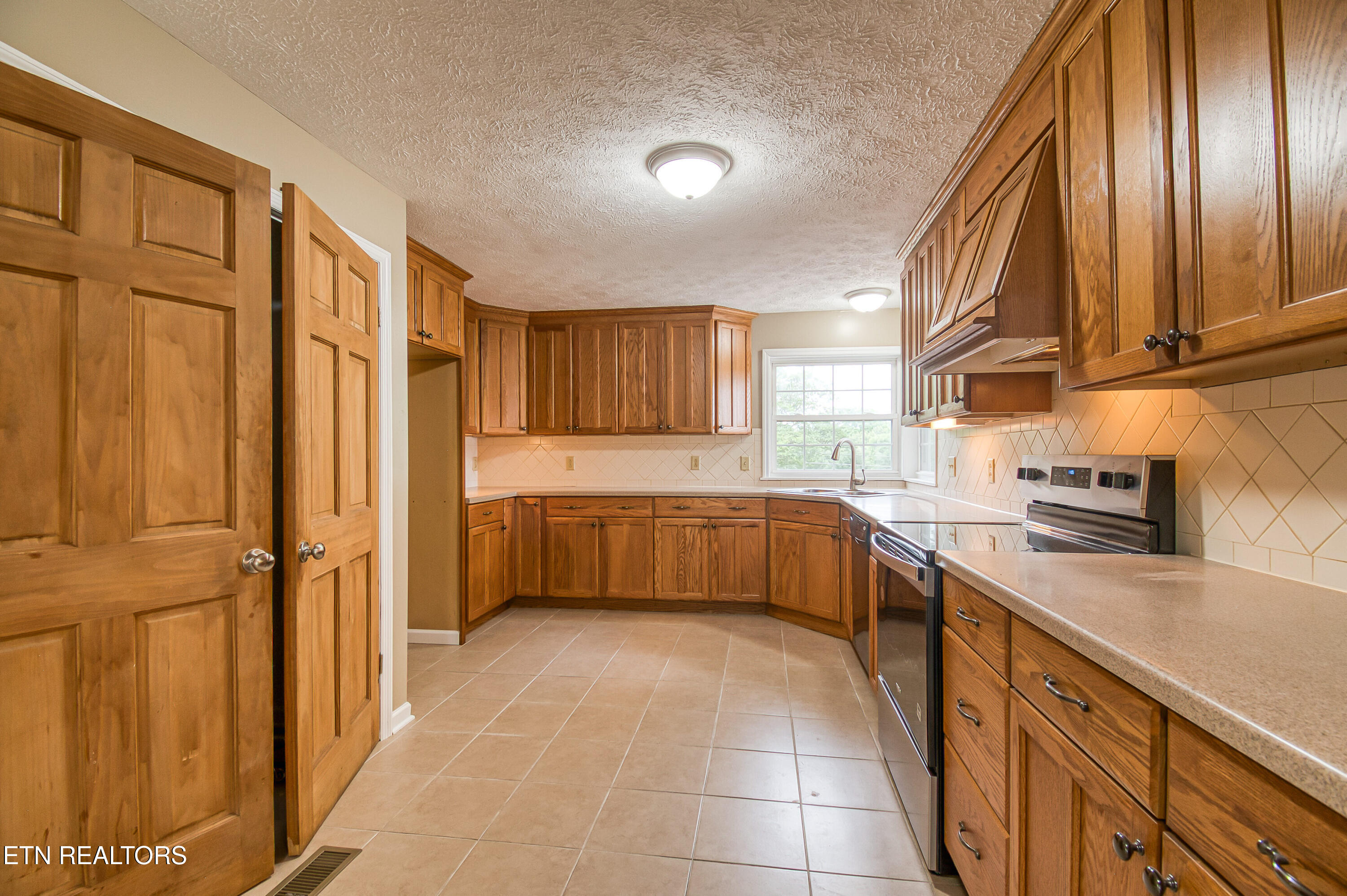 707 Victor Drive Knoxville TN 37912