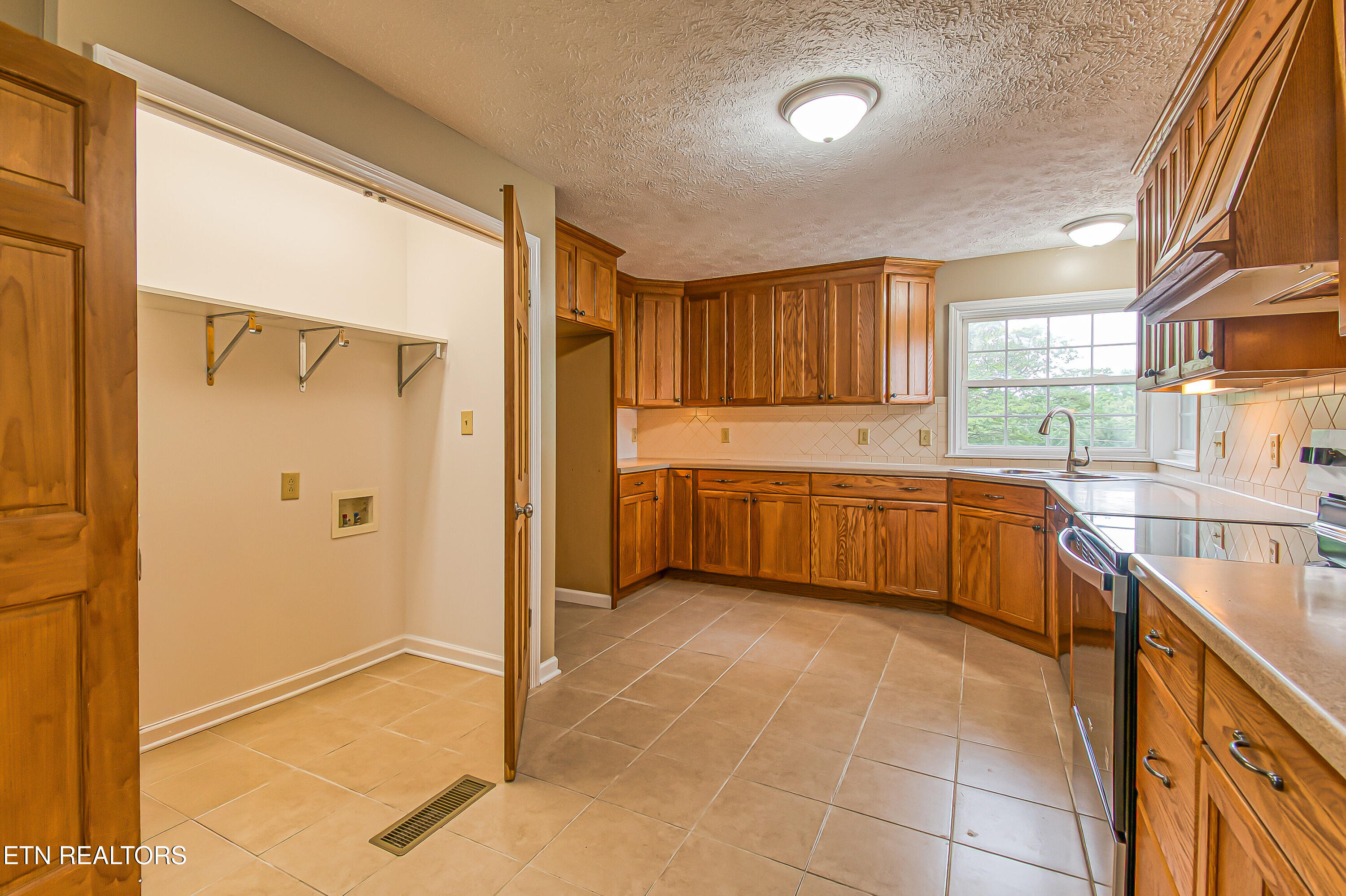 707 Victor Drive Knoxville TN 37912