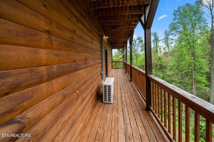 1019 Daisy Lane Gatlinburg TN 37738