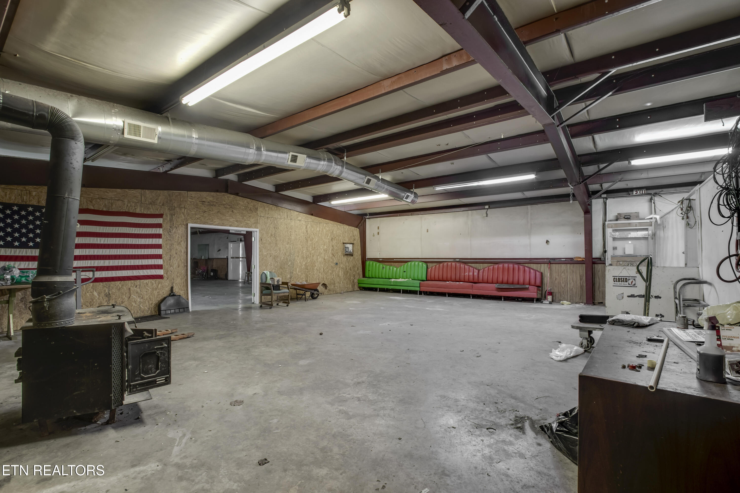 2511 Old Harriman Highway Harriman TN 37748