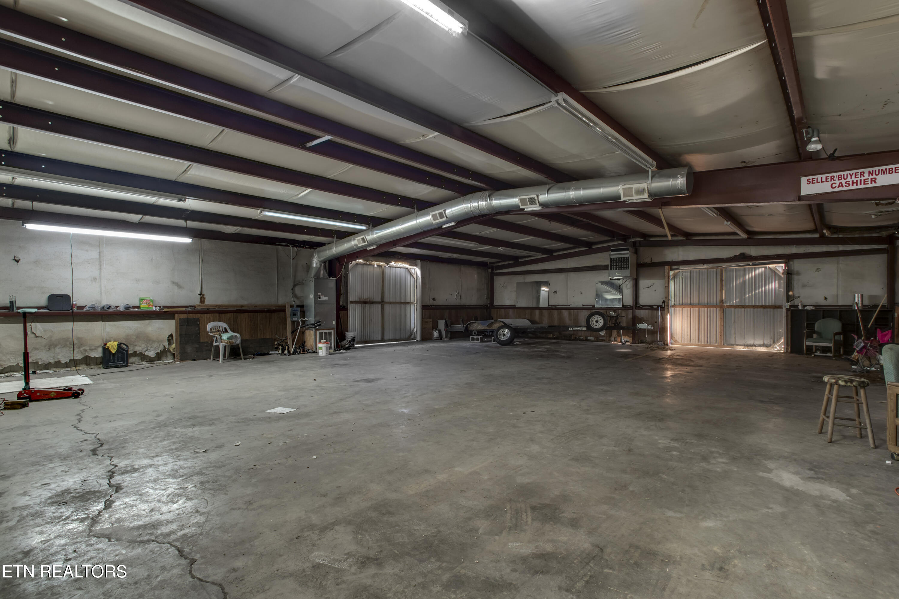 2511 Old Harriman Highway Harriman TN 37748