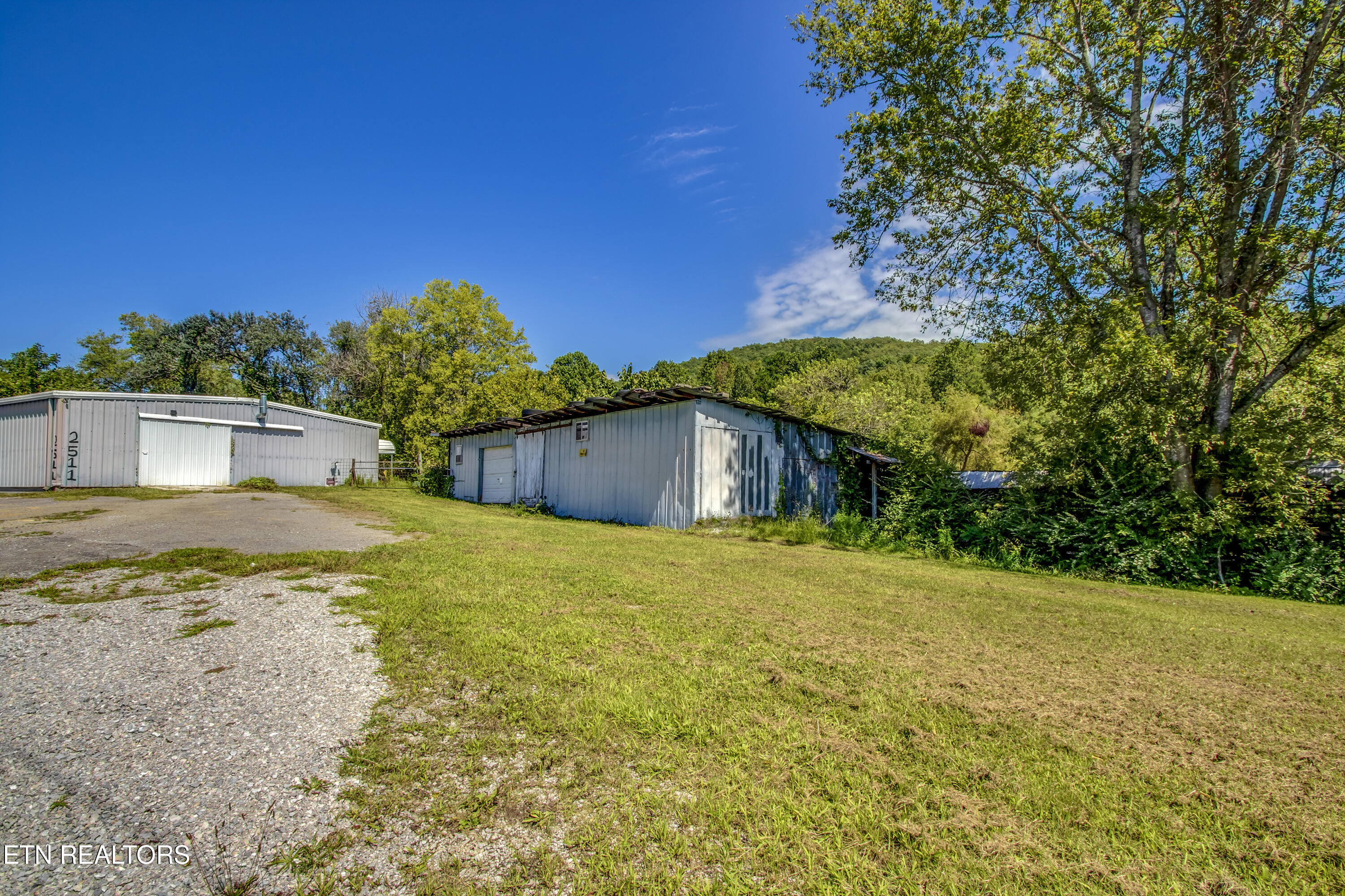 2511 Old Harriman Highway Harriman TN 37748
