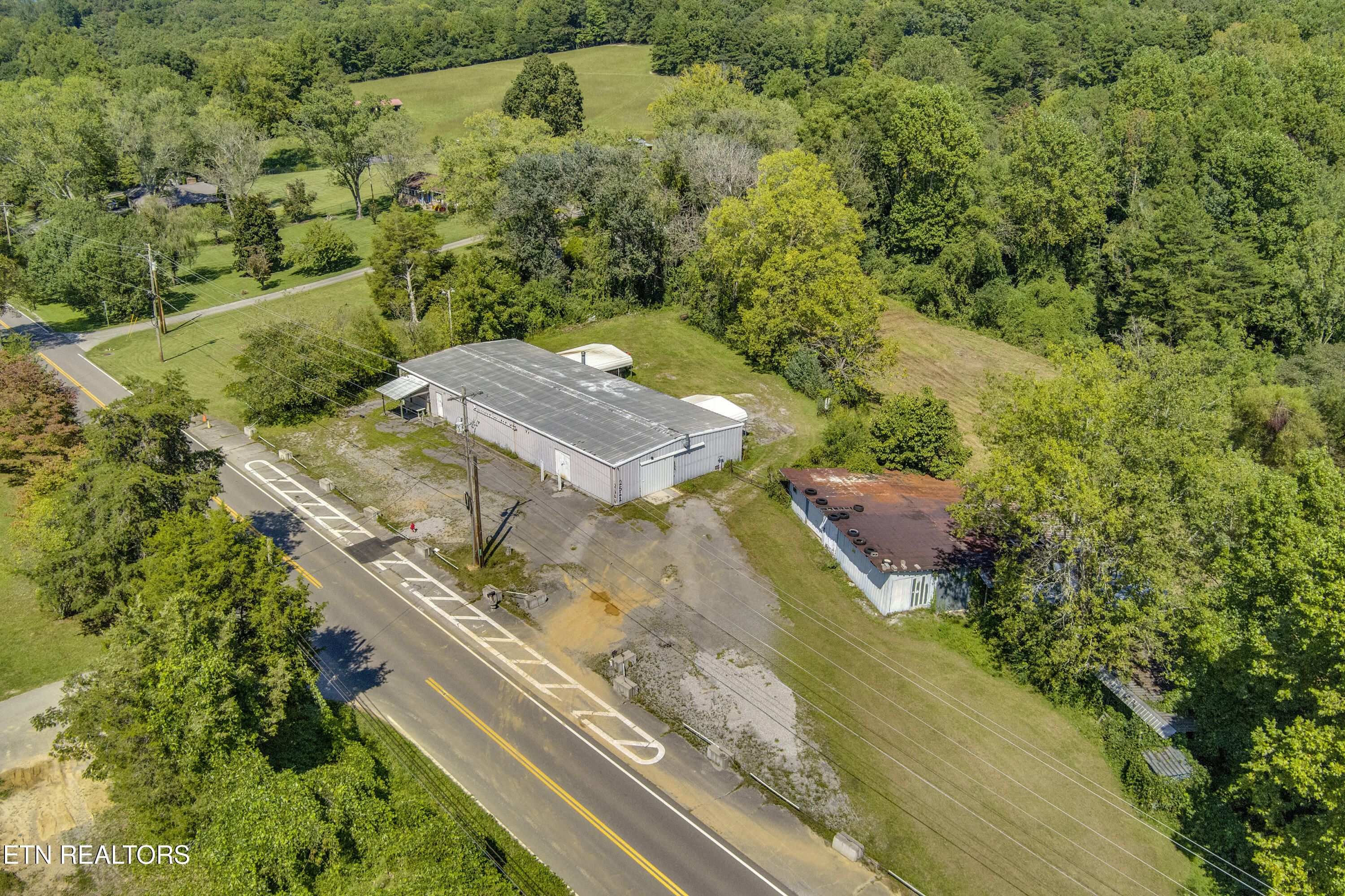 2511 Old Harriman Highway Harriman TN 37748