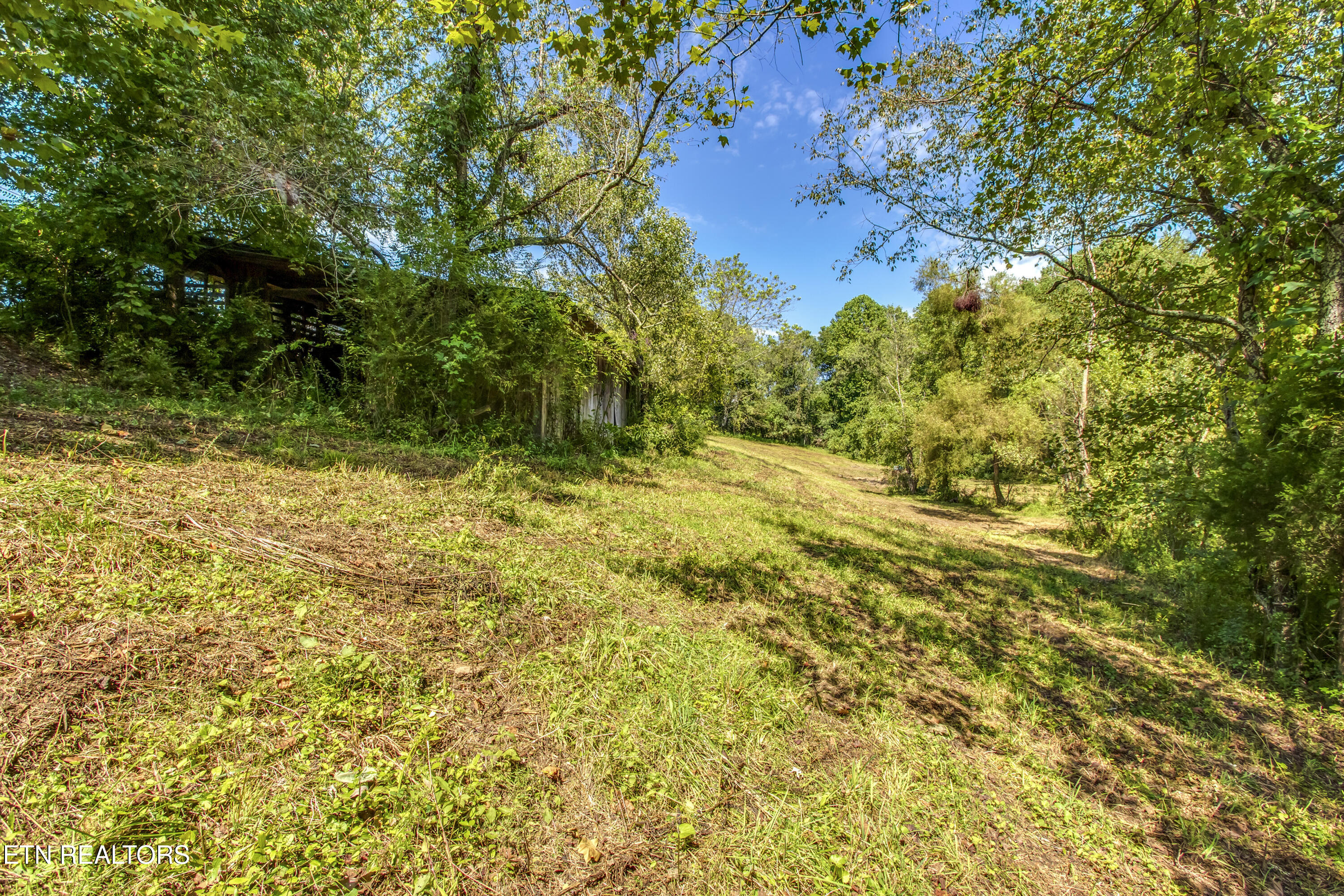 2511 Old Harriman Highway Harriman TN 37748