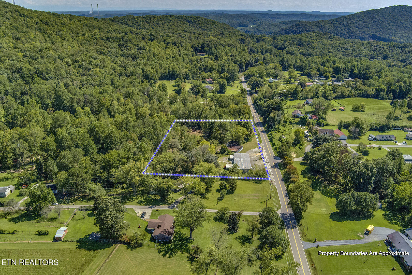 2511 Old Harriman Highway Harriman TN 37748