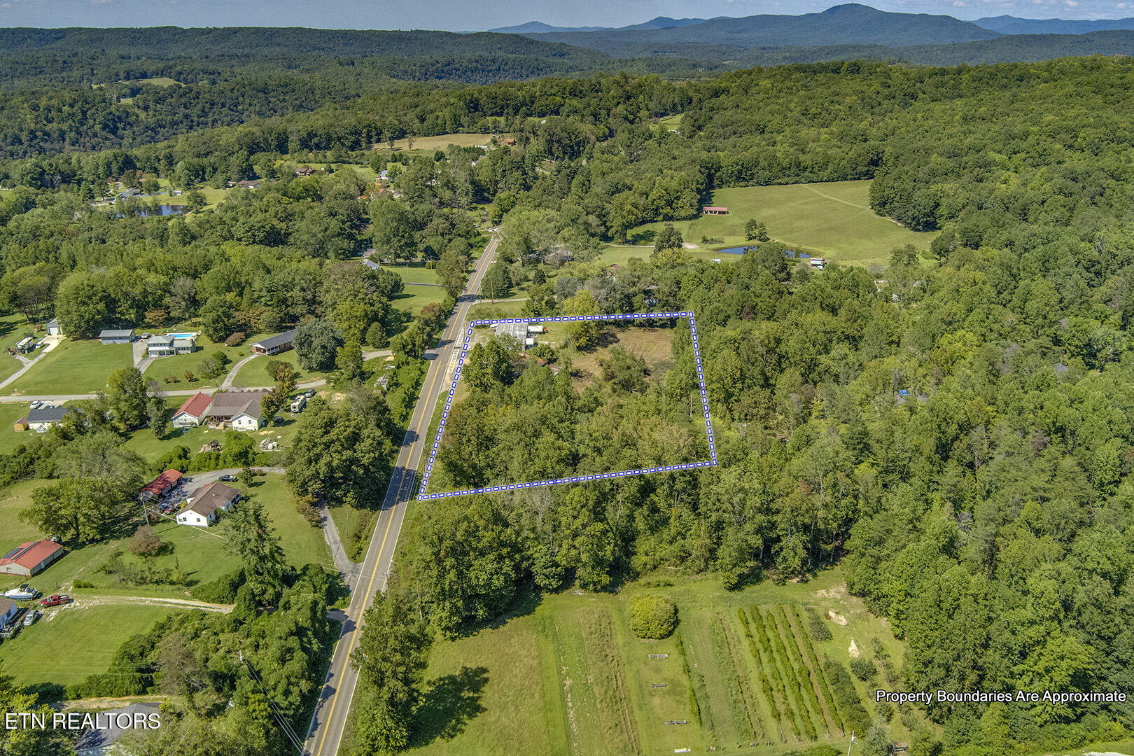 2511 Old Harriman Highway Harriman TN 37748