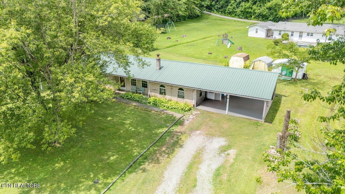 225 Spring Street Spring City TN 37381