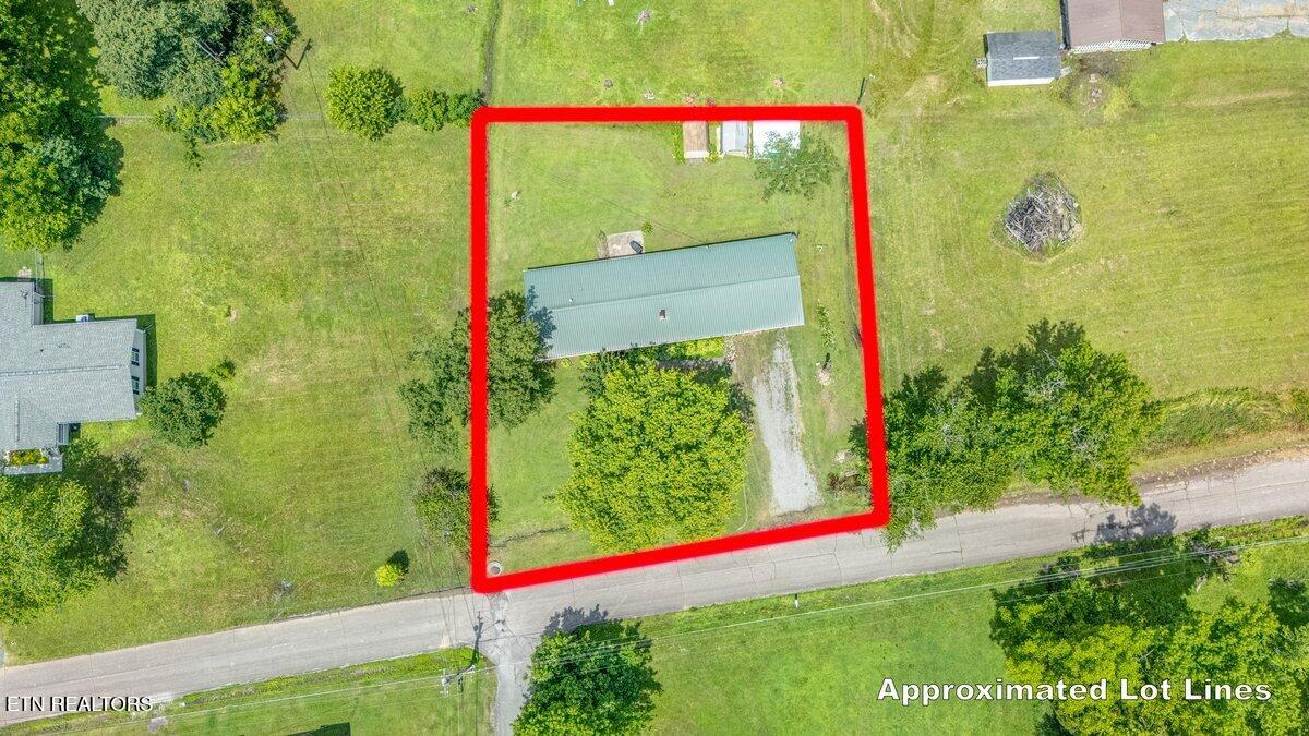225 Spring Street Spring City TN 37381
