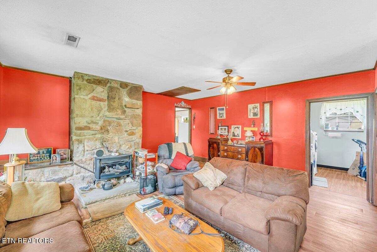225 Spring Street Spring City TN 37381