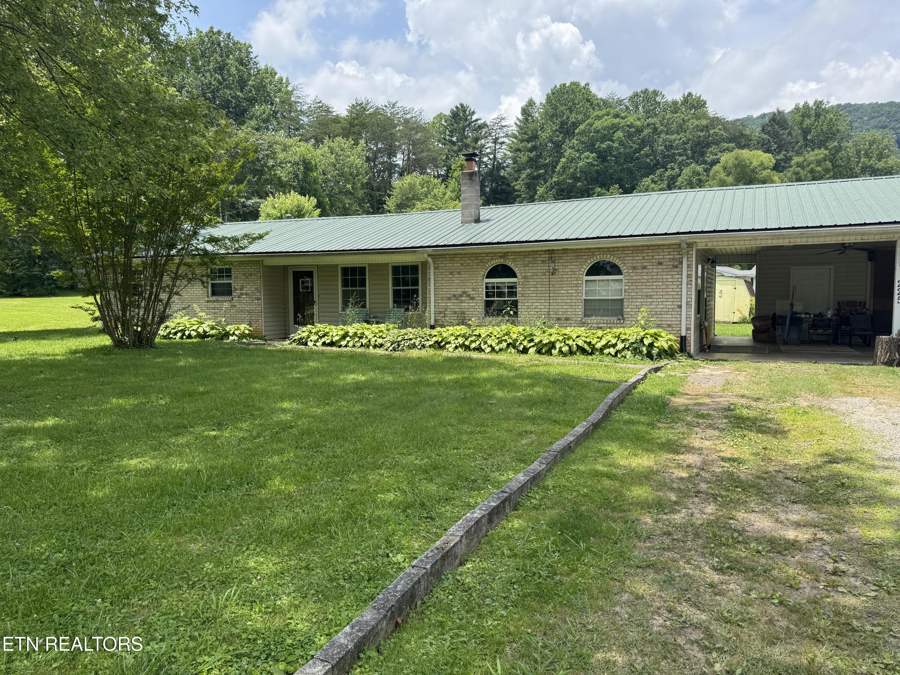 225 Spring Street Spring City TN 37381
