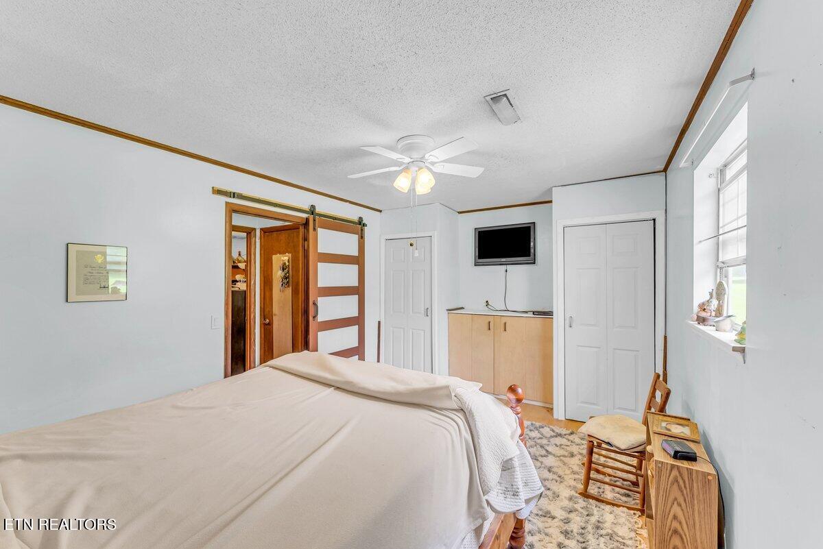 225 Spring Street Spring City TN 37381