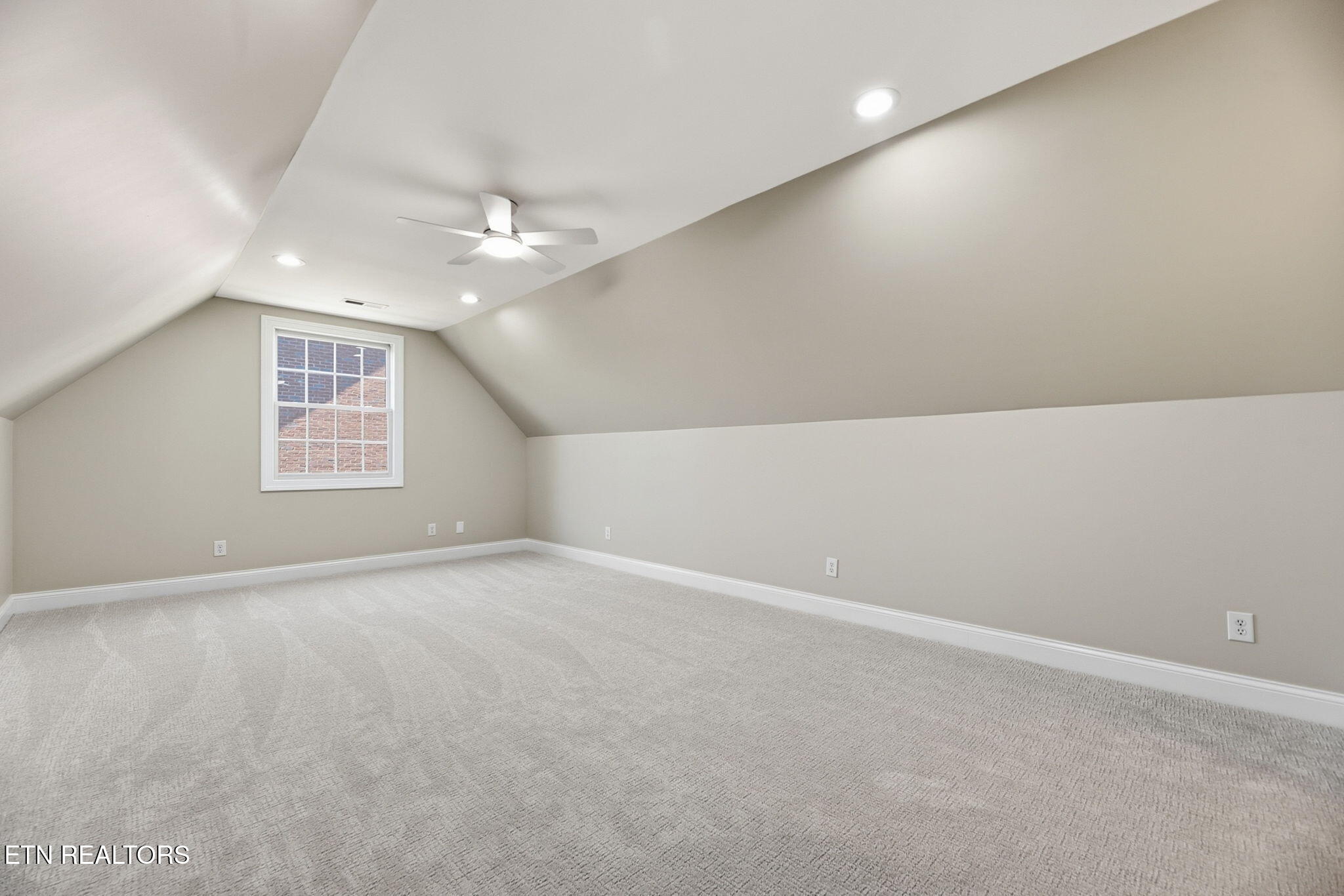 1833 Stone Harbor Way Knoxville TN 37922