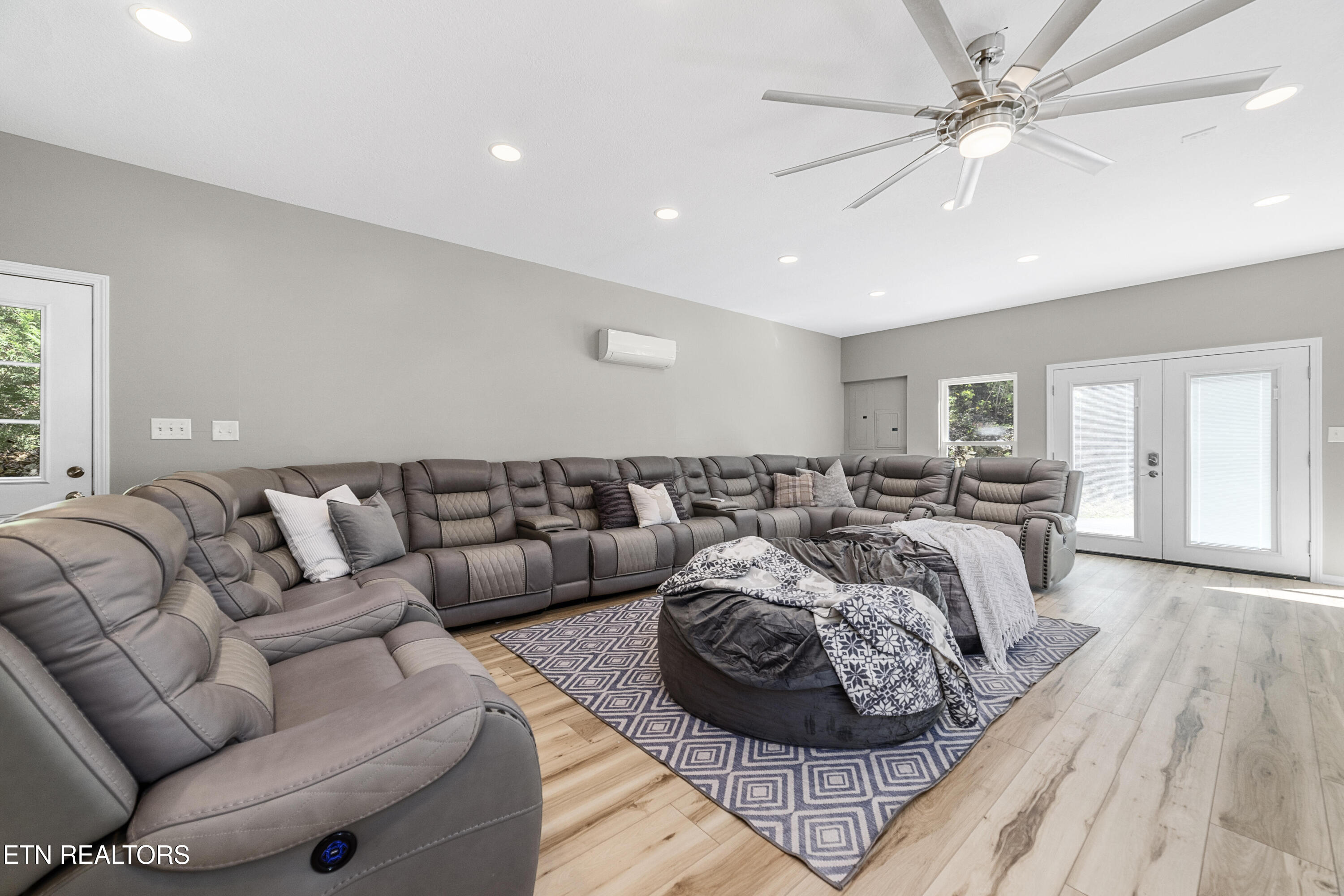 2673 S Clear Fork Road Sevierville TN 37862