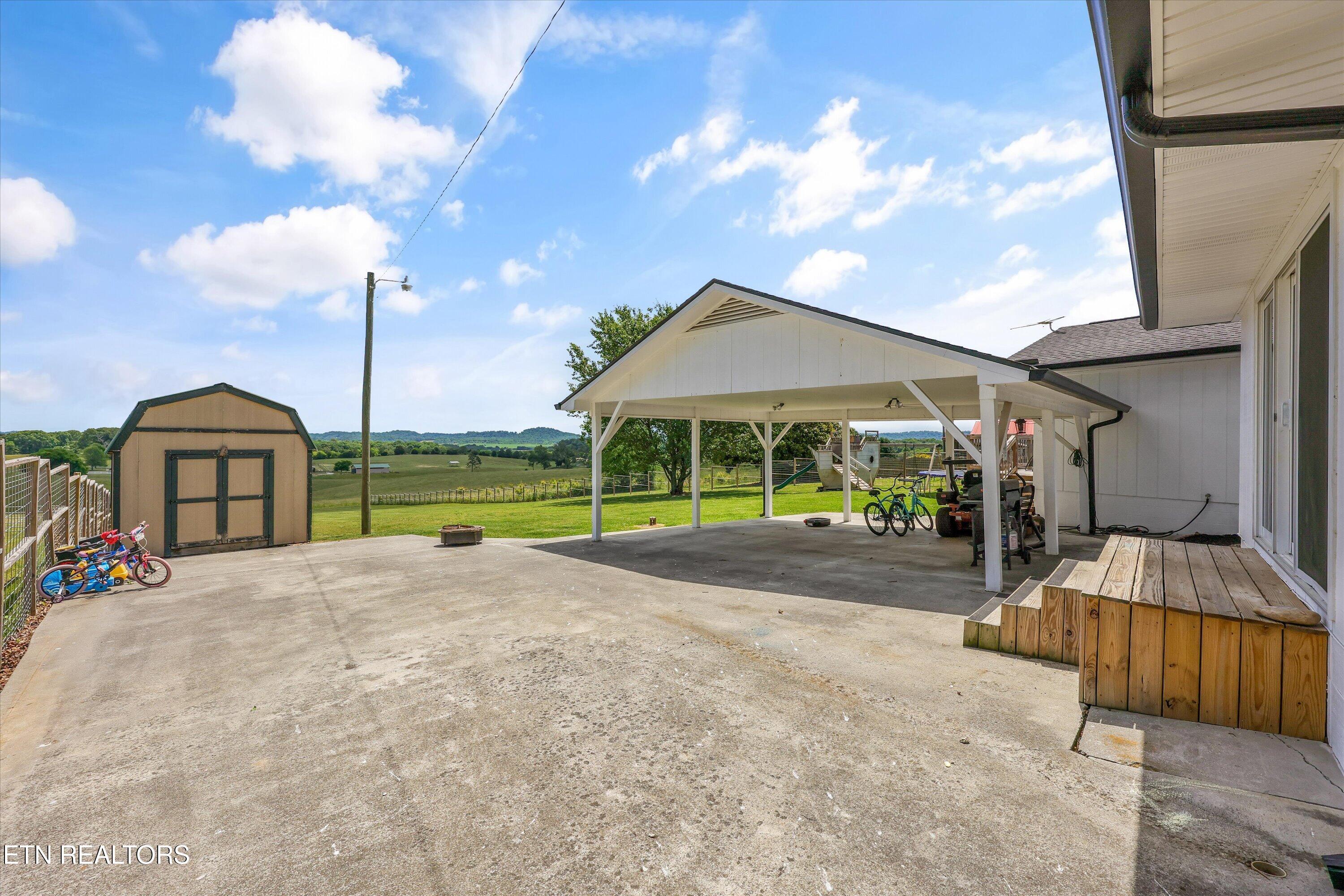 646 Glenlock Road Sweetwater TN 37874