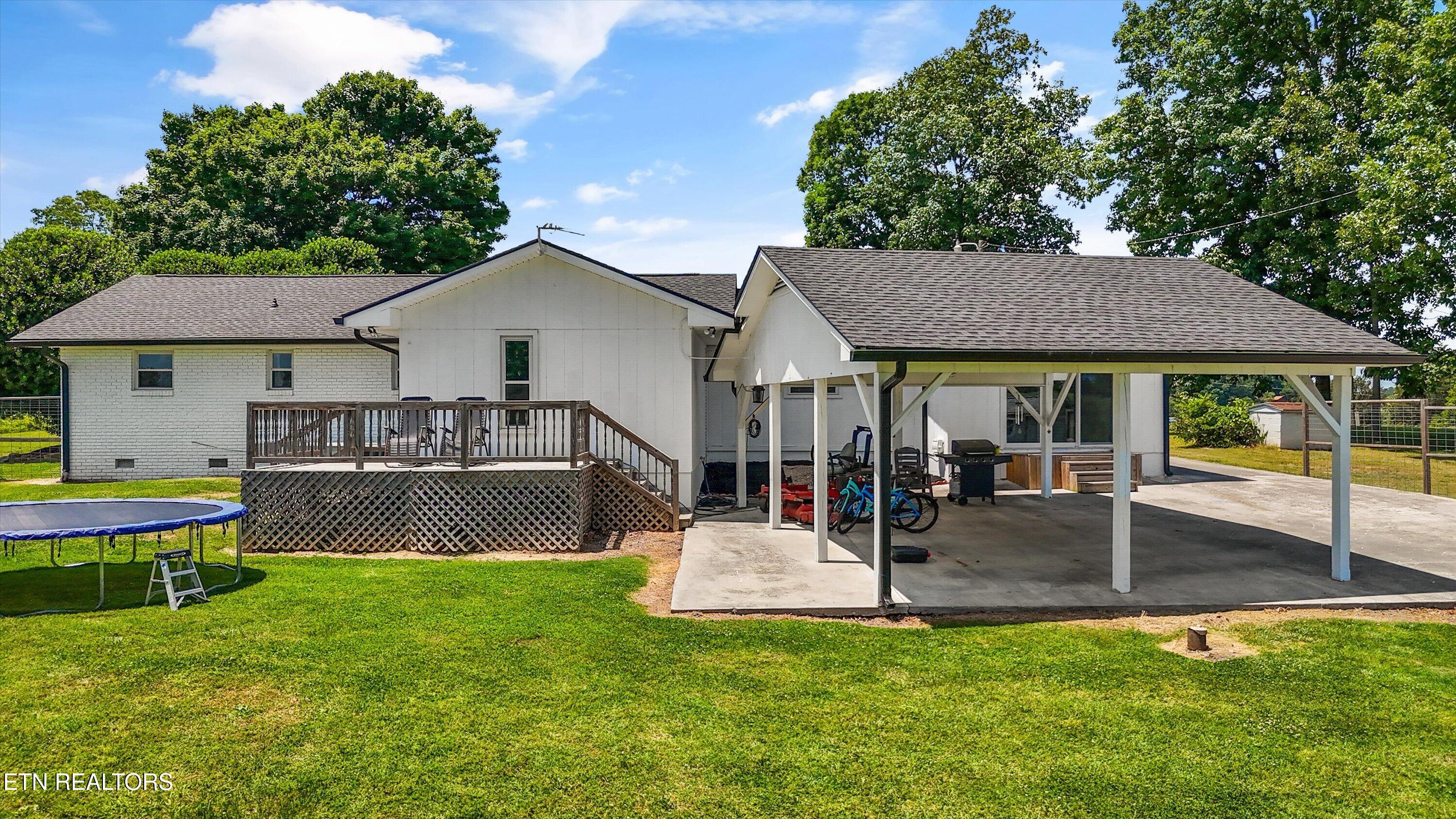 646 Glenlock Road Sweetwater TN 37874