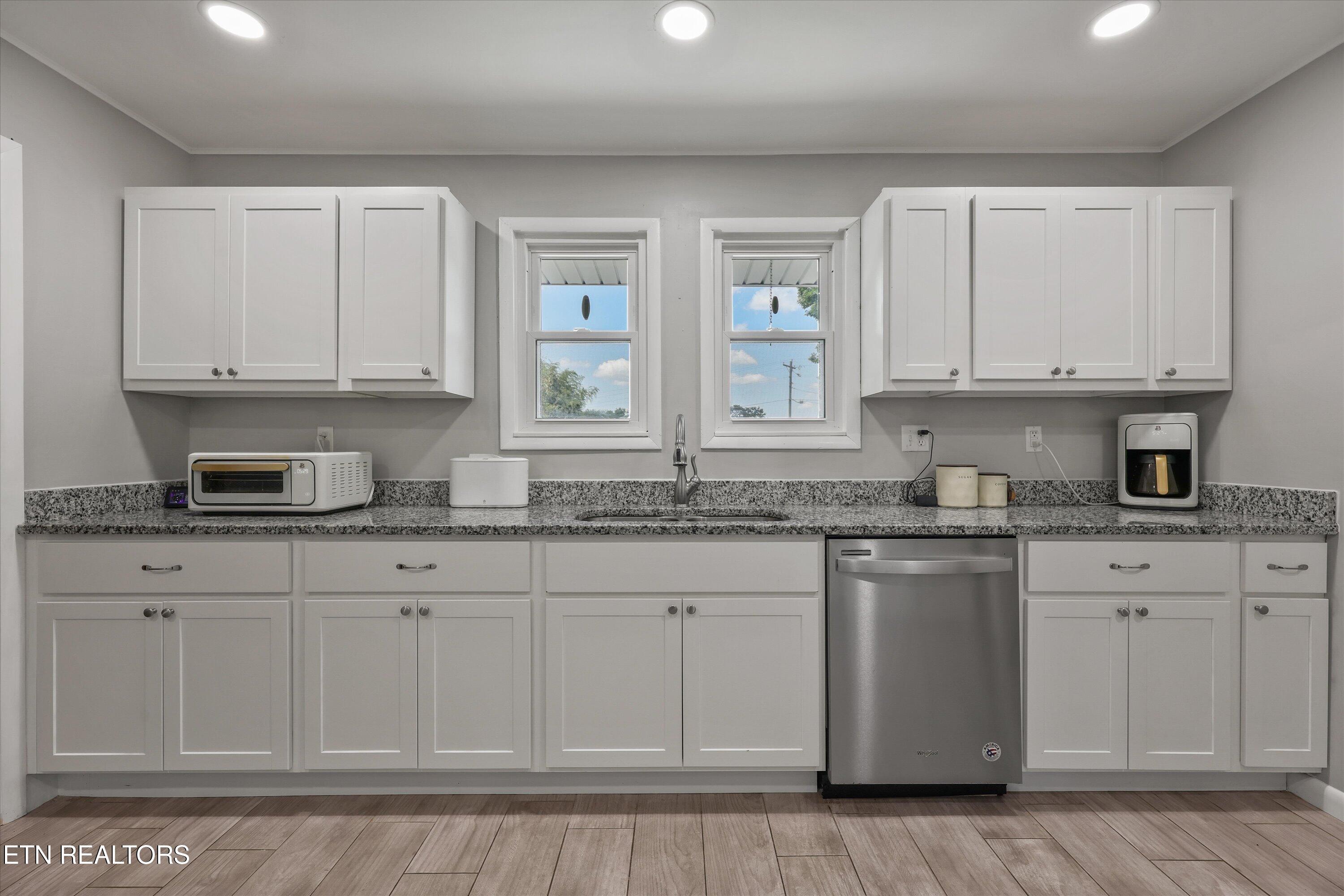 646 Glenlock Road Sweetwater TN 37874