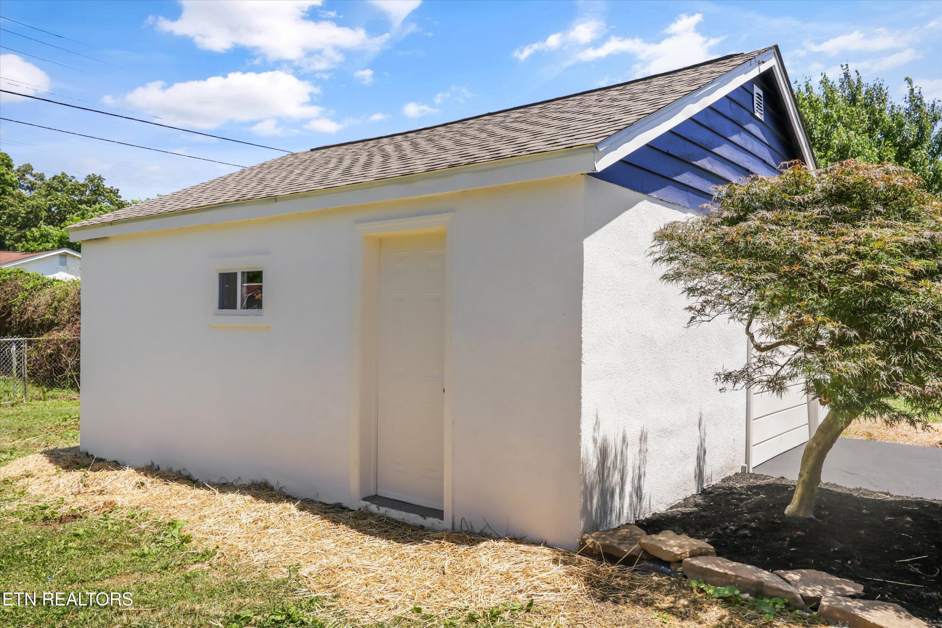 3352 Bellevue Street Knoxville TN 37917