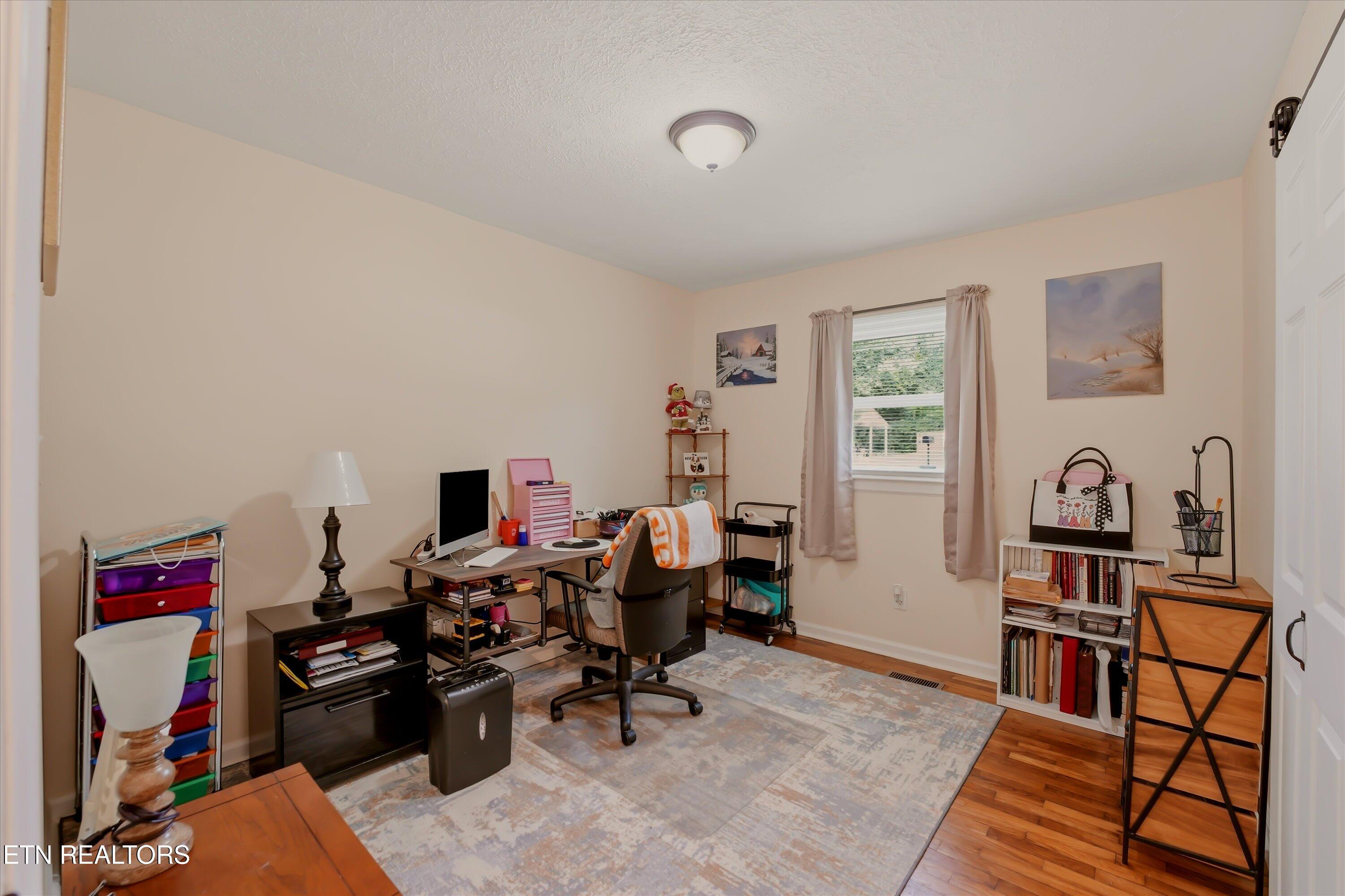 103 Independence Lane Oak Ridge TN 37830
