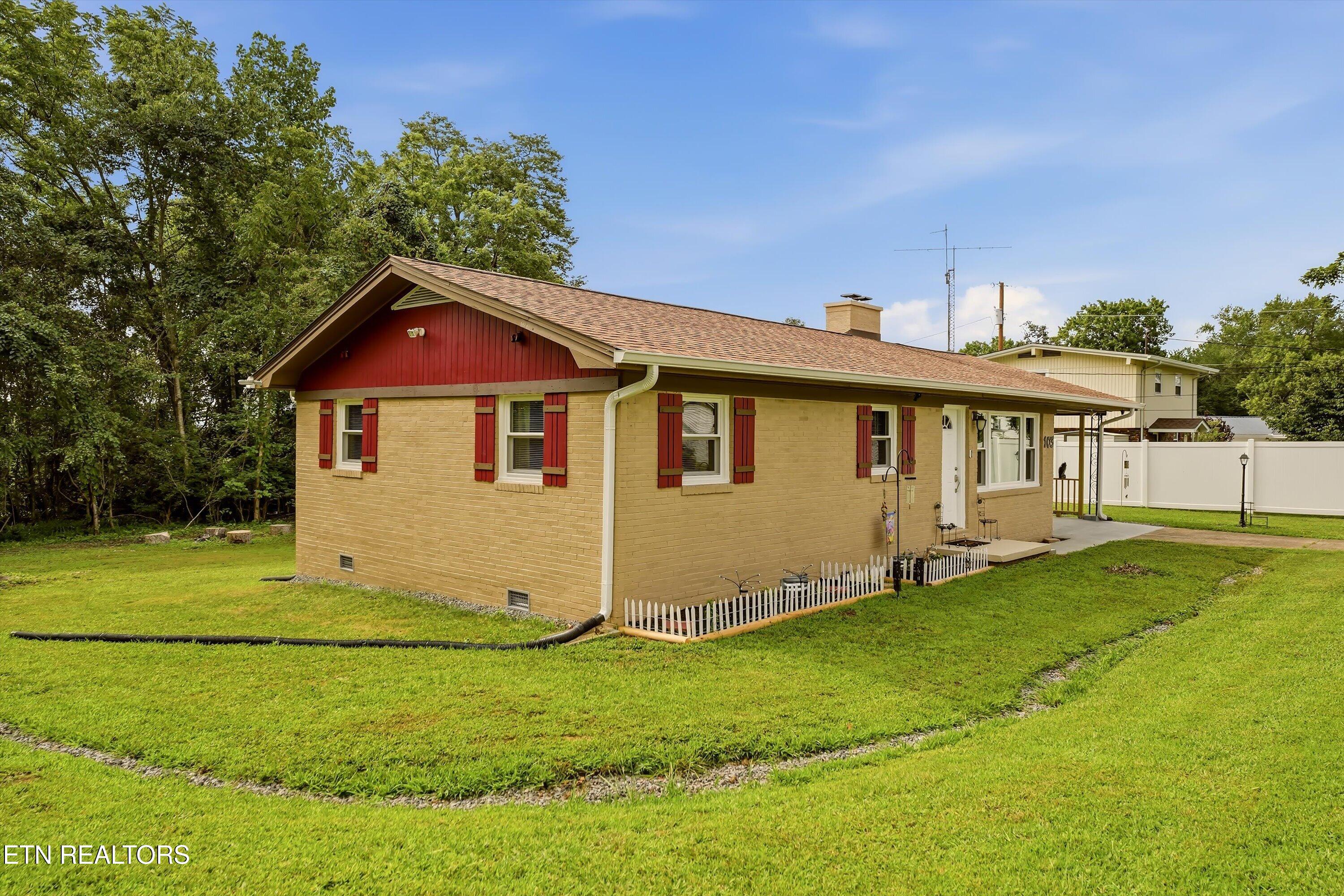 103 Independence Lane Oak Ridge TN 37830