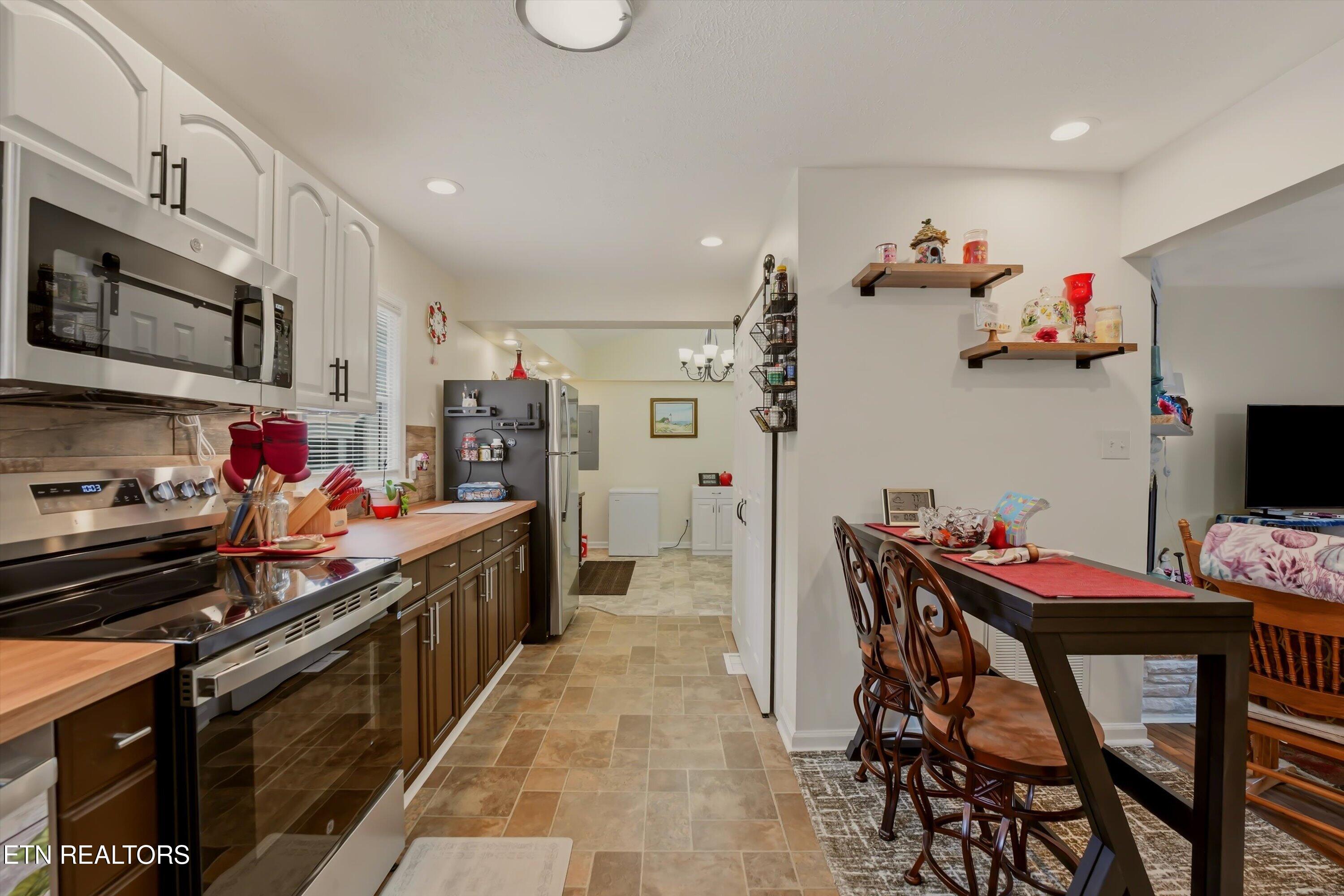 103 Independence Lane Oak Ridge TN 37830
