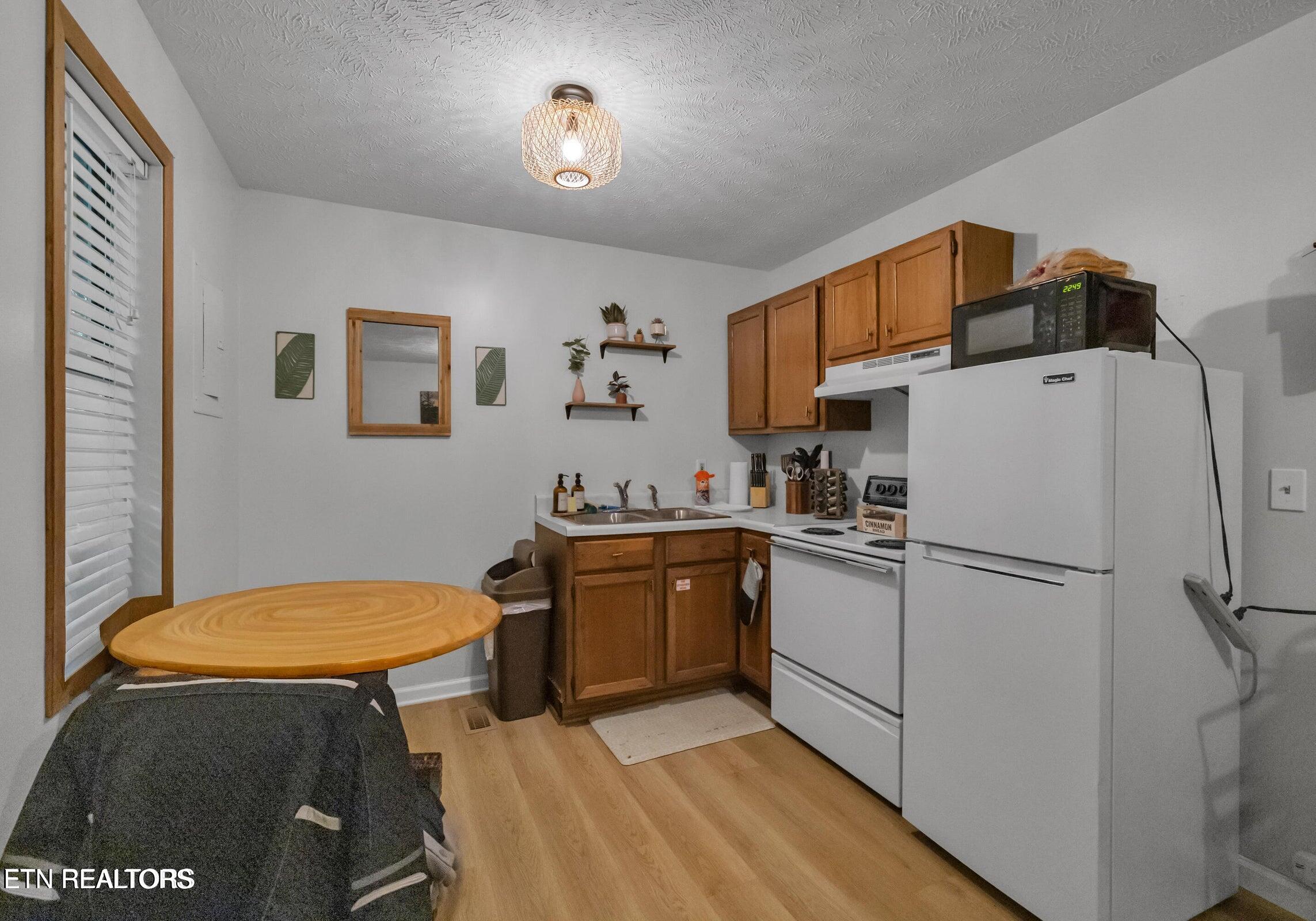 2036 Ridge Road Pigeon Forge TN 37863