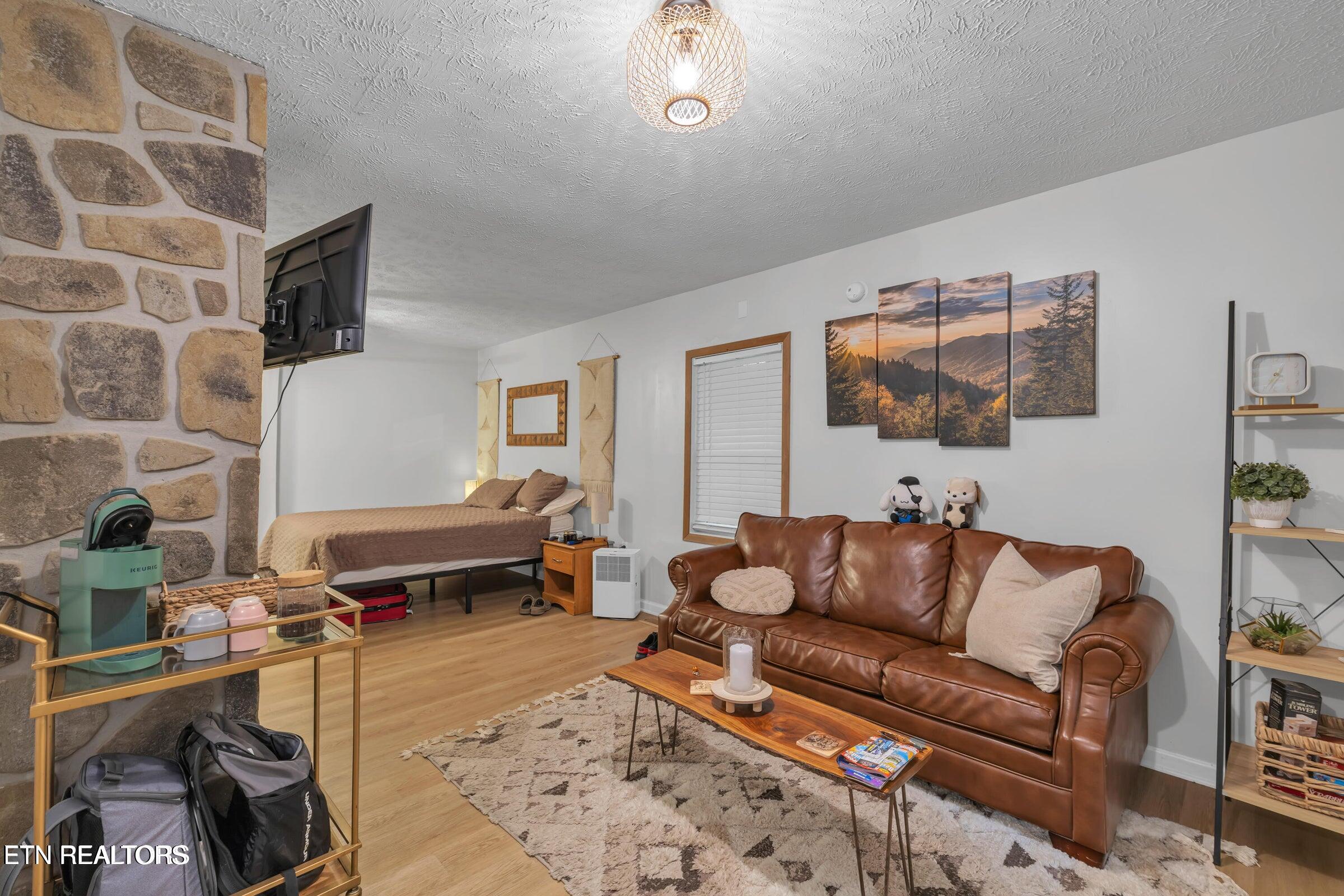 2036 Ridge Road Pigeon Forge TN 37863