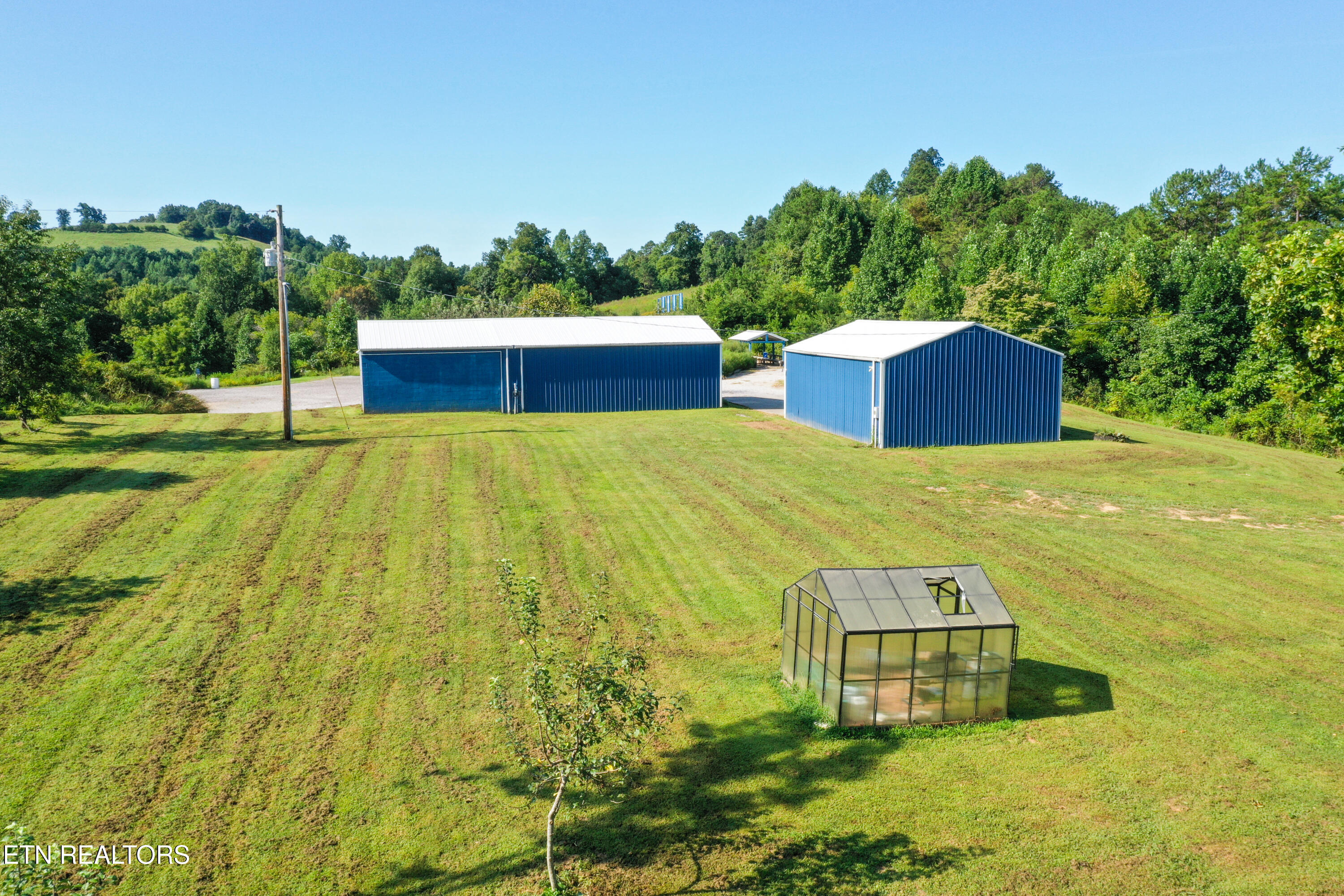 1160 Oak Grove Road Harrogate TN 37752