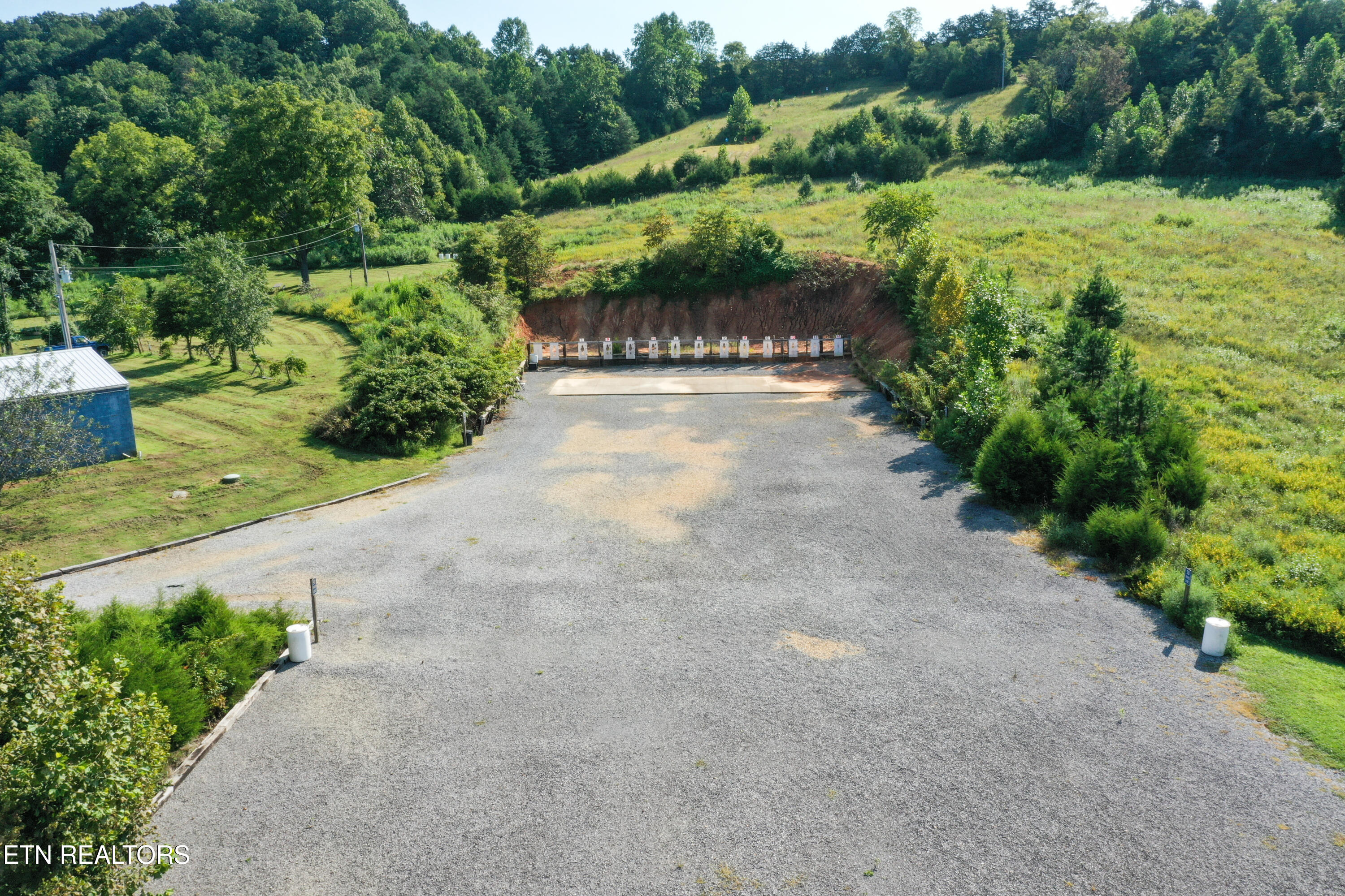 1160 Oak Grove Road Harrogate TN 37752