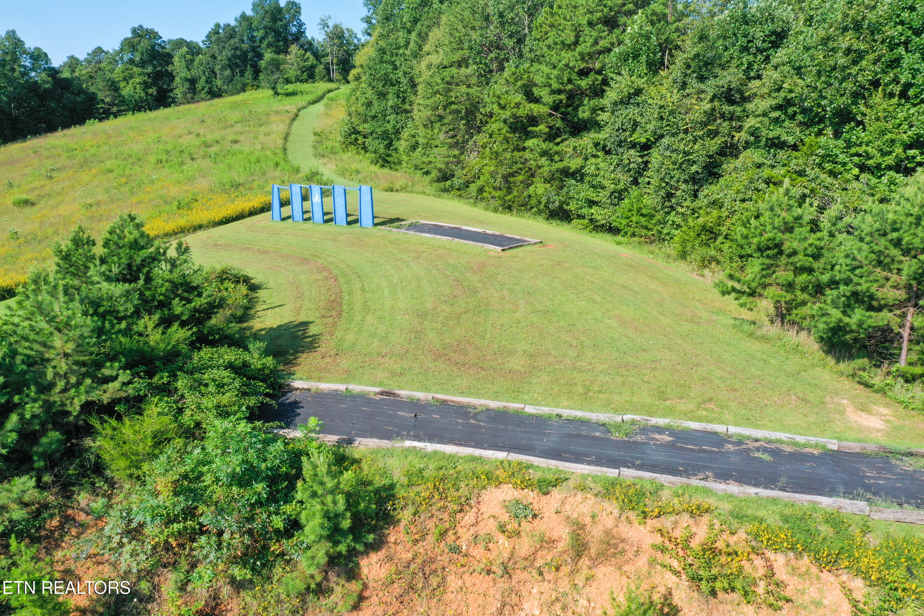 1160 Oak Grove Road Harrogate TN 37752