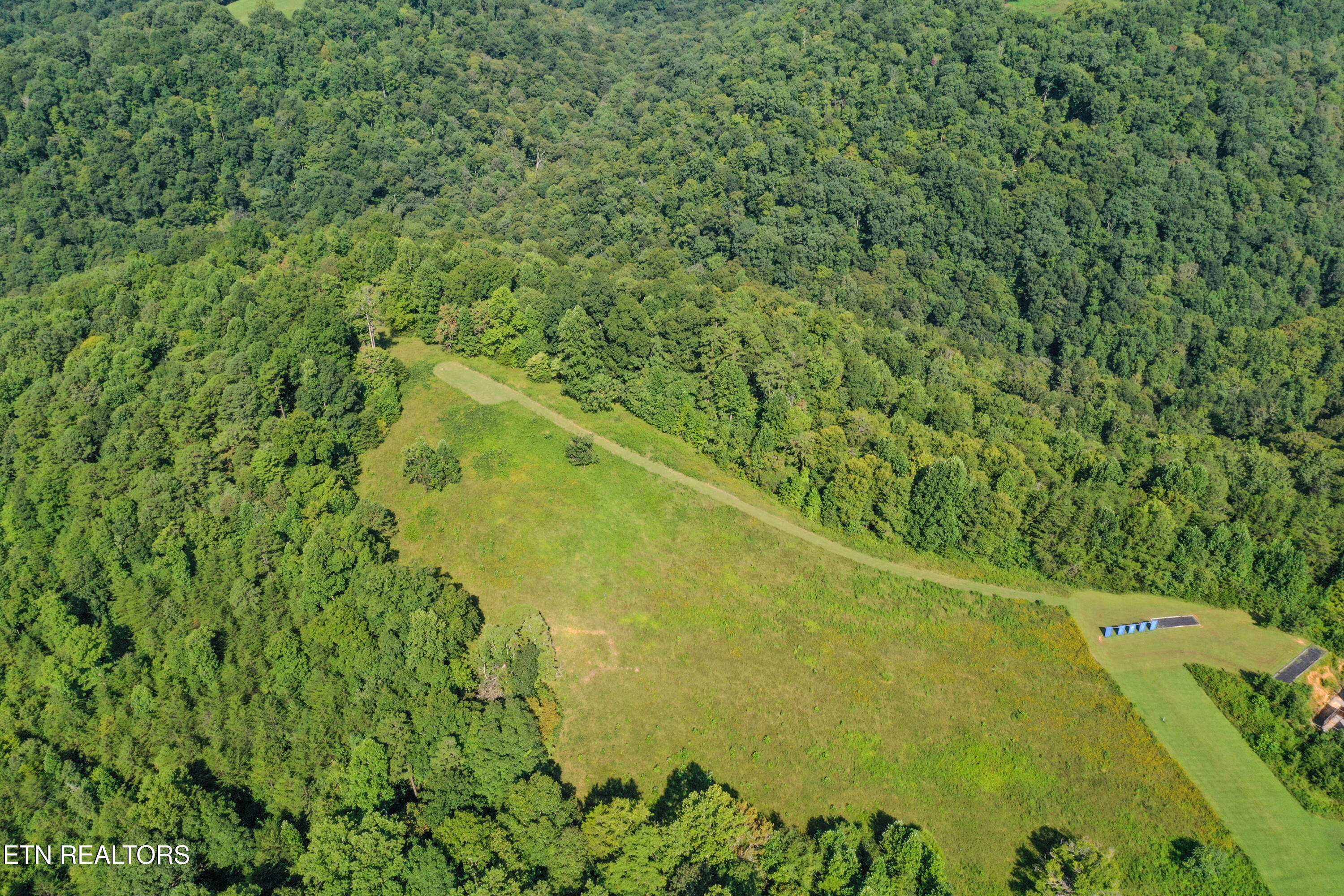 1160 Oak Grove Road Harrogate TN 37752
